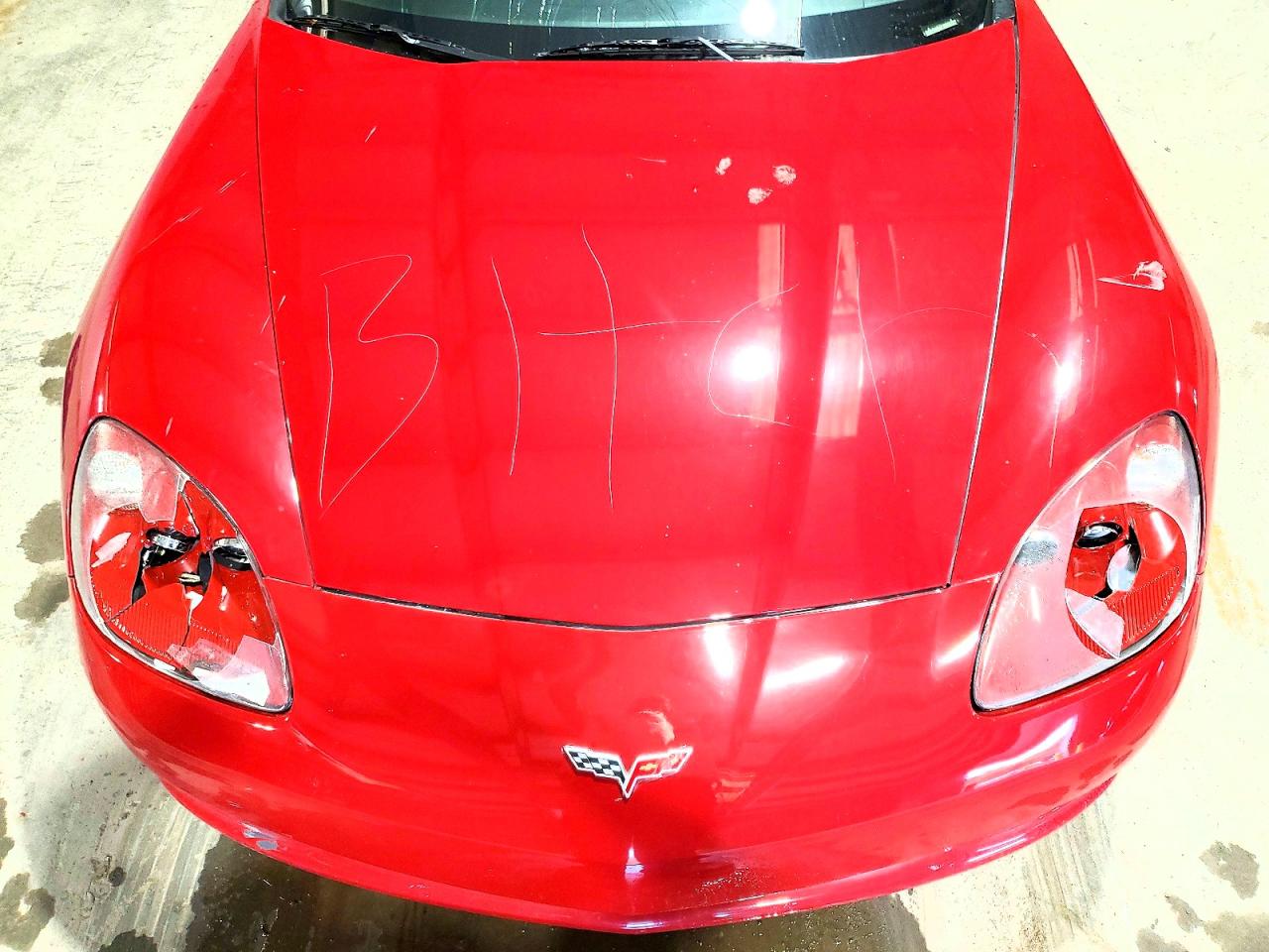 2005 Chevrolet Corvette Красный vin: 1G1YY24U755102015