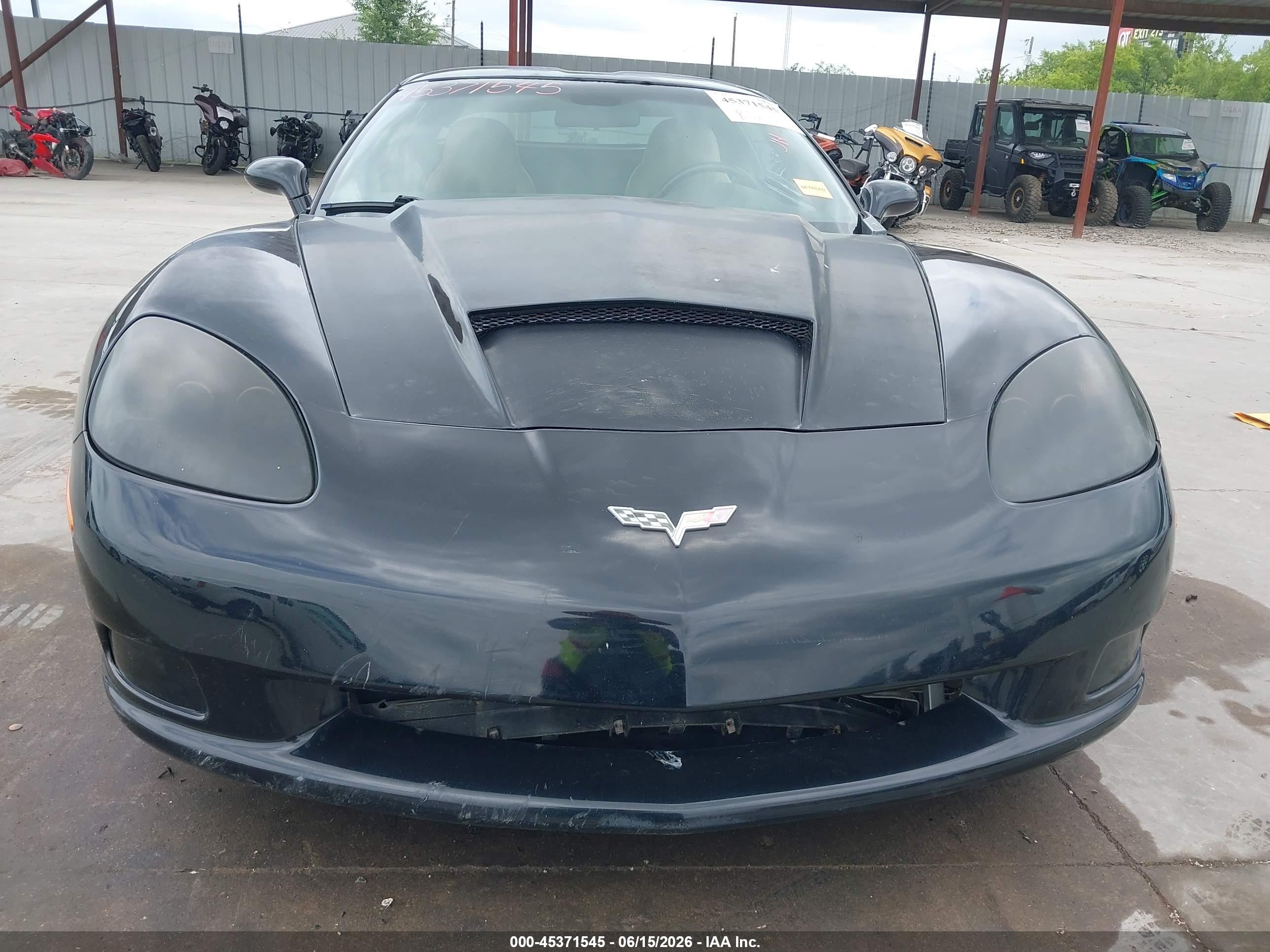 2005 Chevrolet Corvette   Black vin: 1G1YY24U755129294