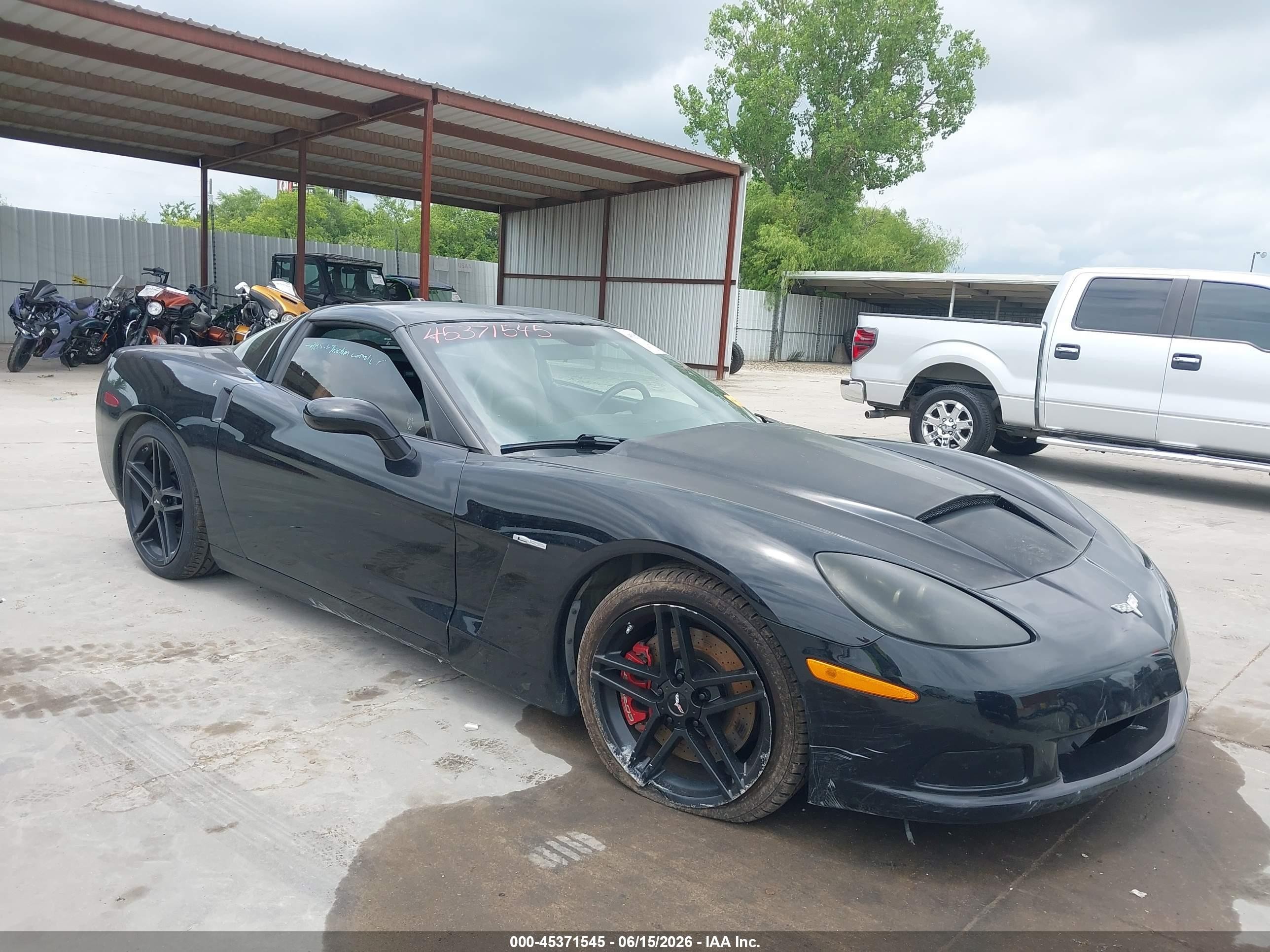2005 Chevrolet Corvette   Black vin: 1G1YY24U755129294