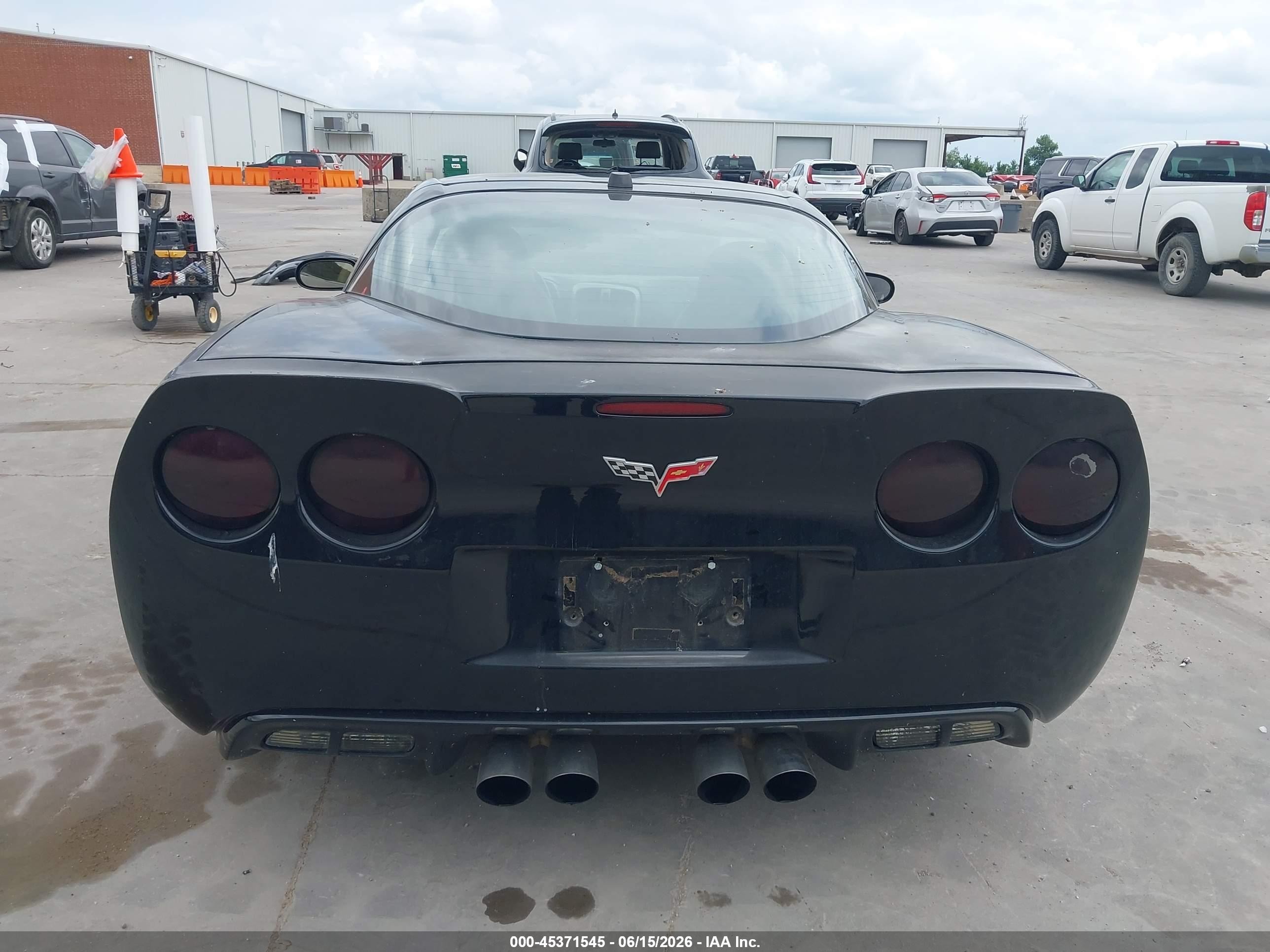 2005 Chevrolet Corvette   Black vin: 1G1YY24U755129294