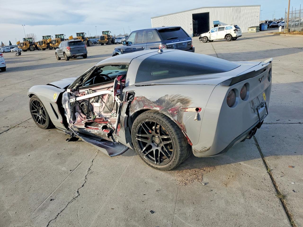 2005 Chev Corvette Серый vin: 1G1YY24U755136682