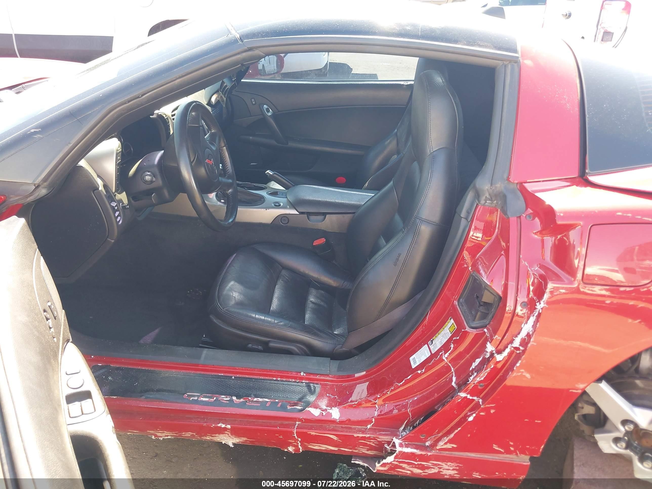 2005 Chevrolet Corvette   Красный vin: 1G1YY24U855102699