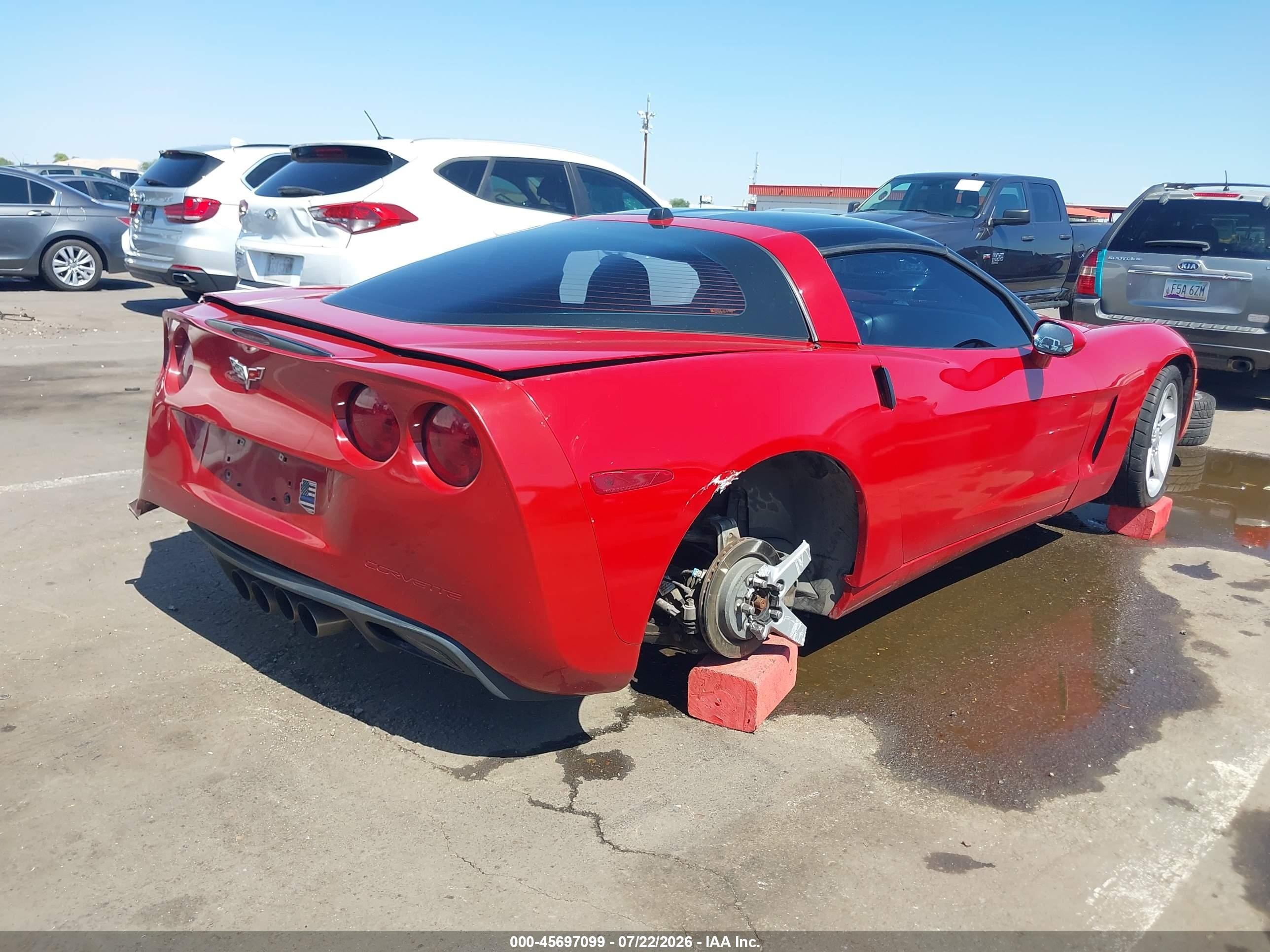 2005 Chevrolet Corvette   Красный vin: 1G1YY24U855102699