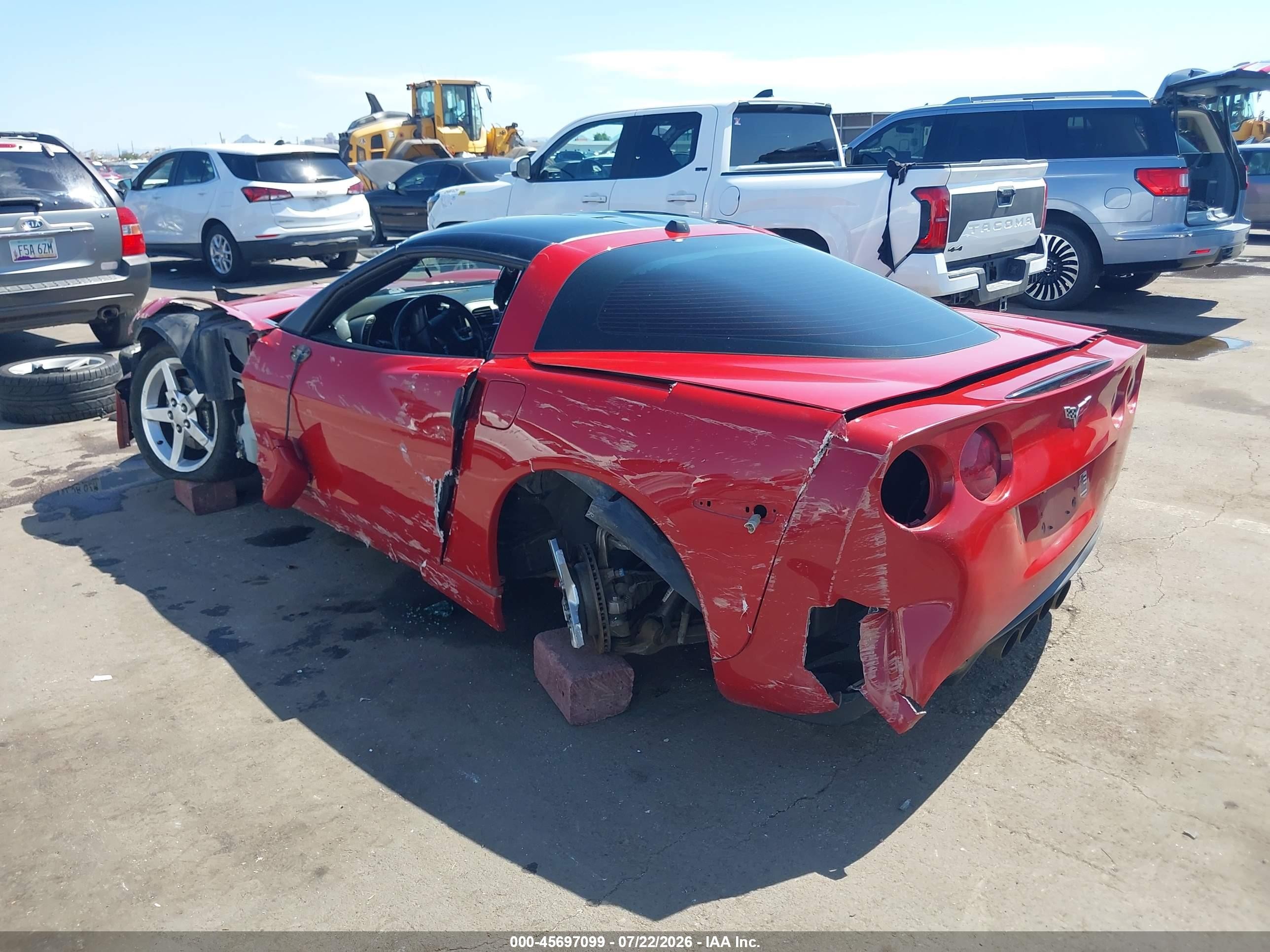2005 Chevrolet Corvette   Красный vin: 1G1YY24U855102699