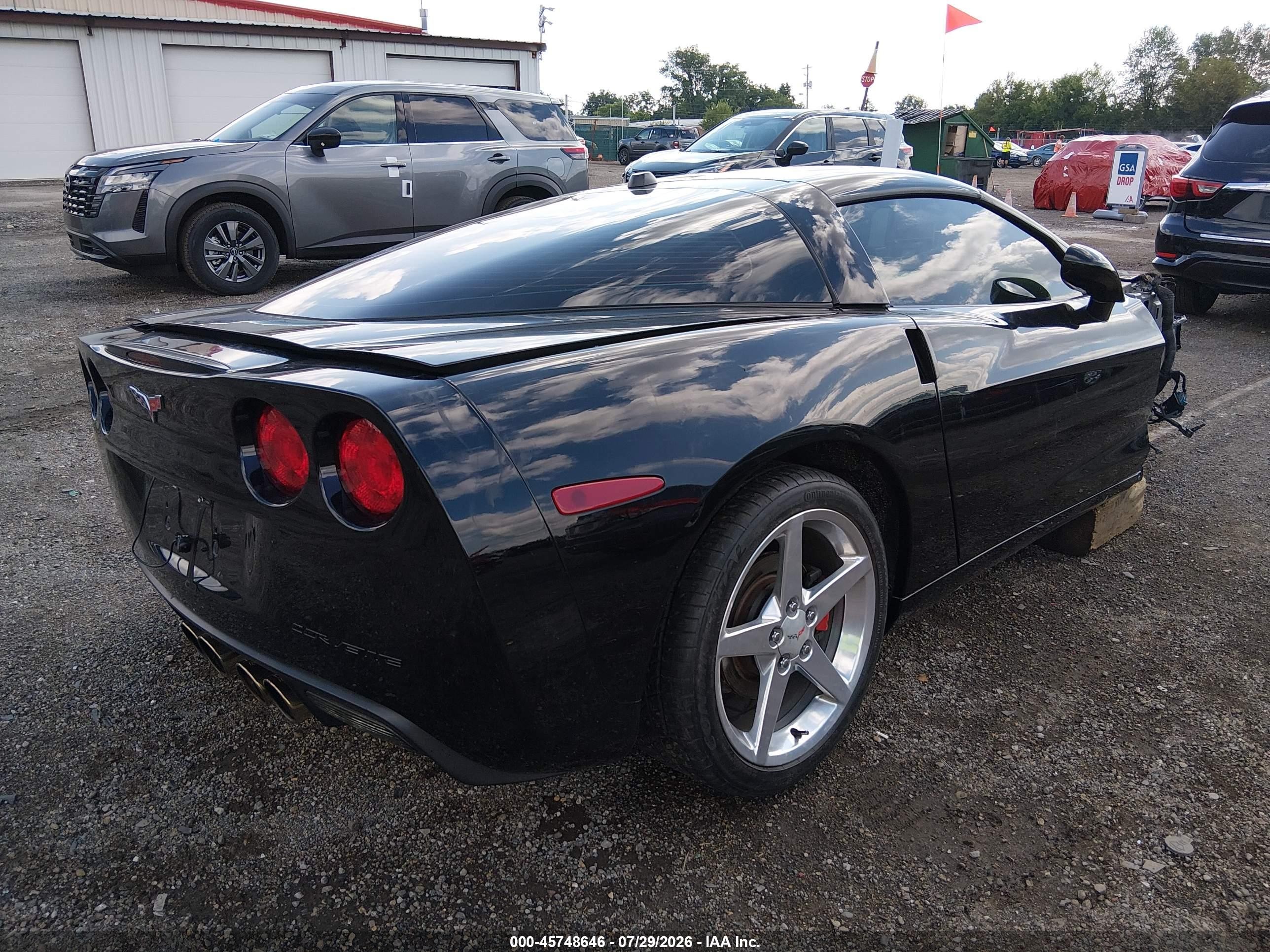 2005 Chevrolet Corvette   Черный vin: 1G1YY24U955104753