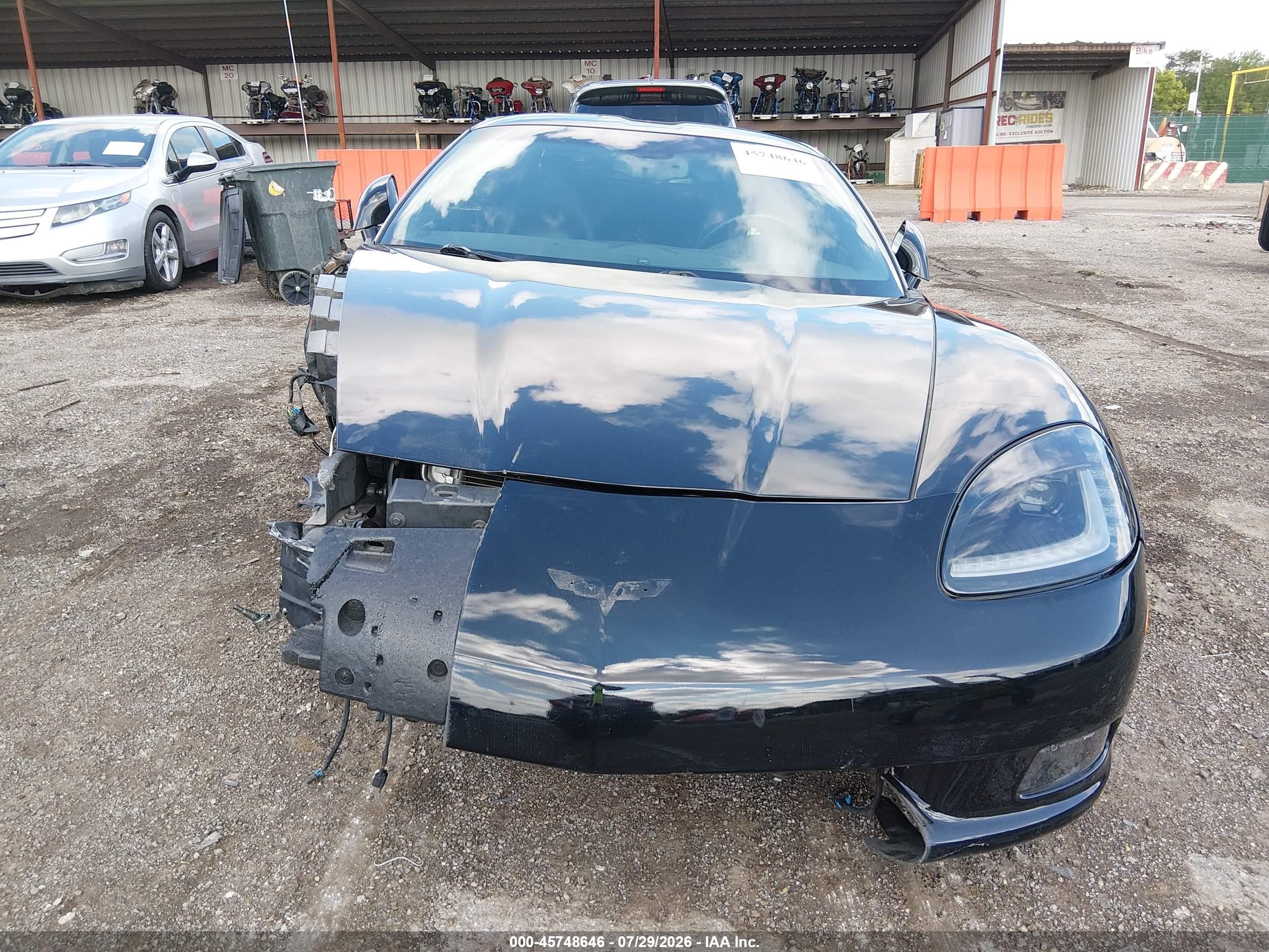 2005 Chevrolet Corvette   Черный vin: 1G1YY24U955104753