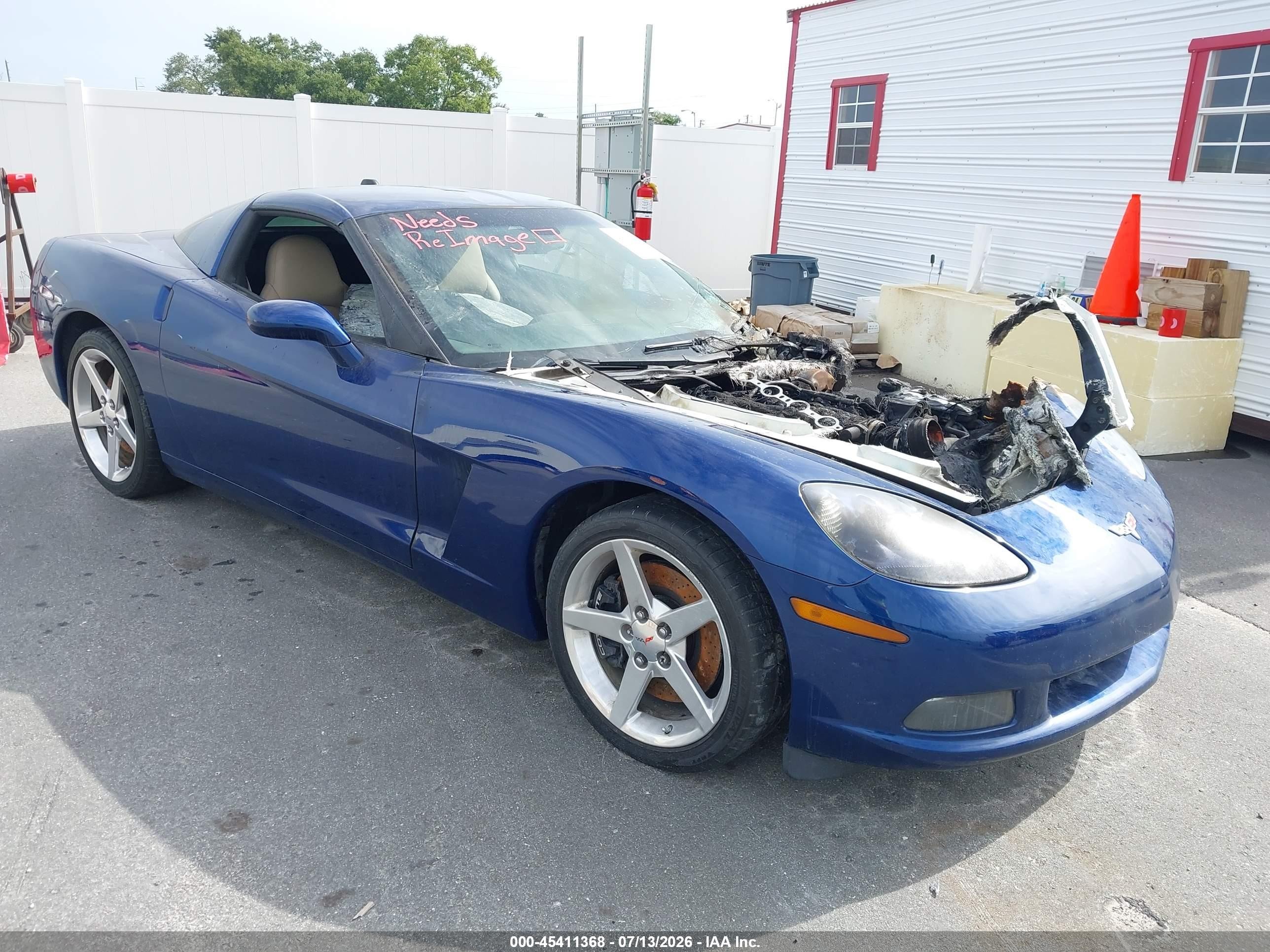 2005 Chevrolet Corvette   Blue vin: 1G1YY24U955108320
