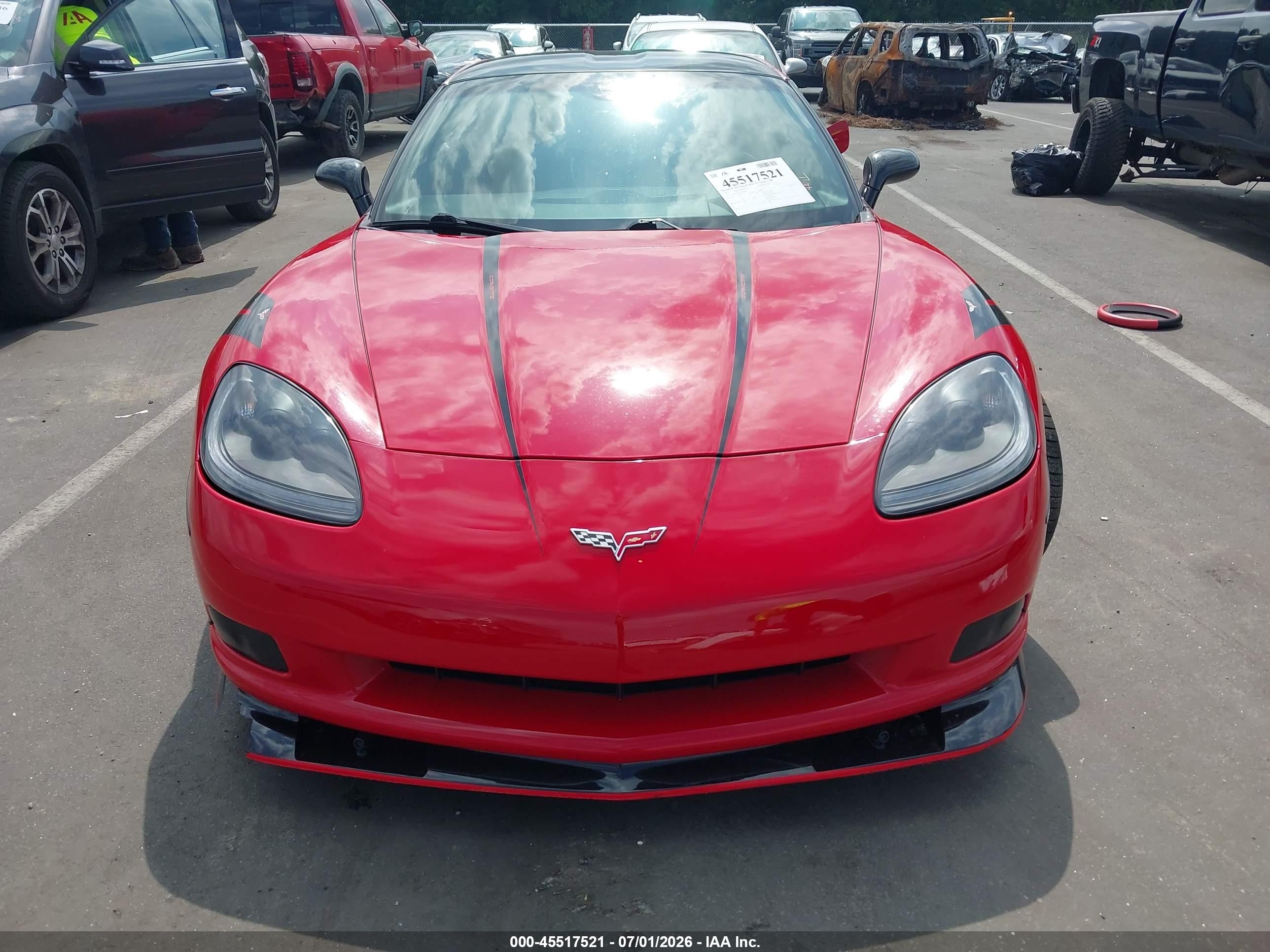 2007 Chevrolet Corvette   Red vin: 1G1YY25U175109141