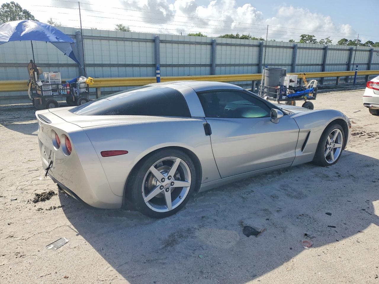 2007 Chevrolet Corvette Silver vin: 1G1YY25U475129772