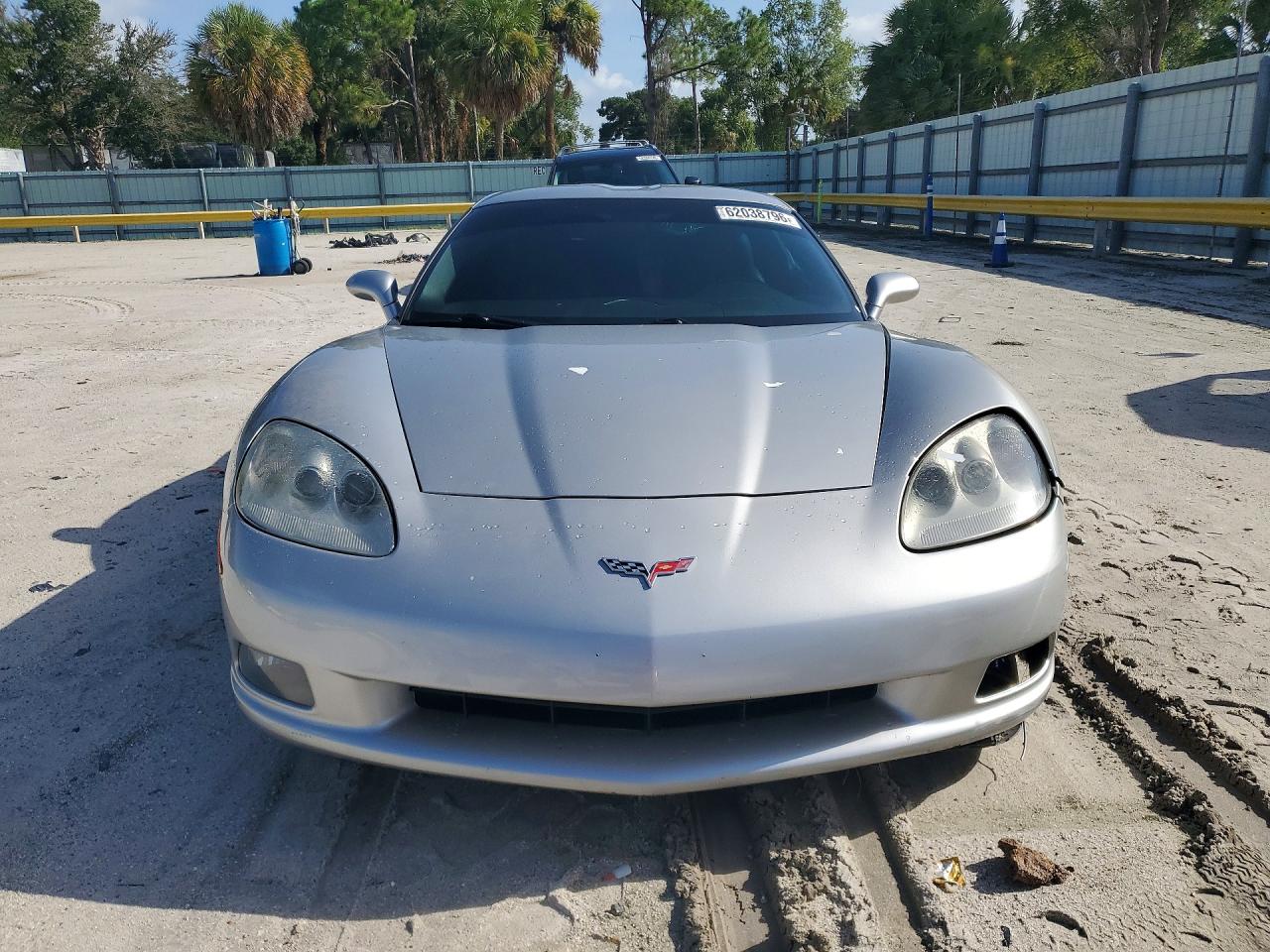 2007 Chevrolet Corvette Silver vin: 1G1YY25U475129772