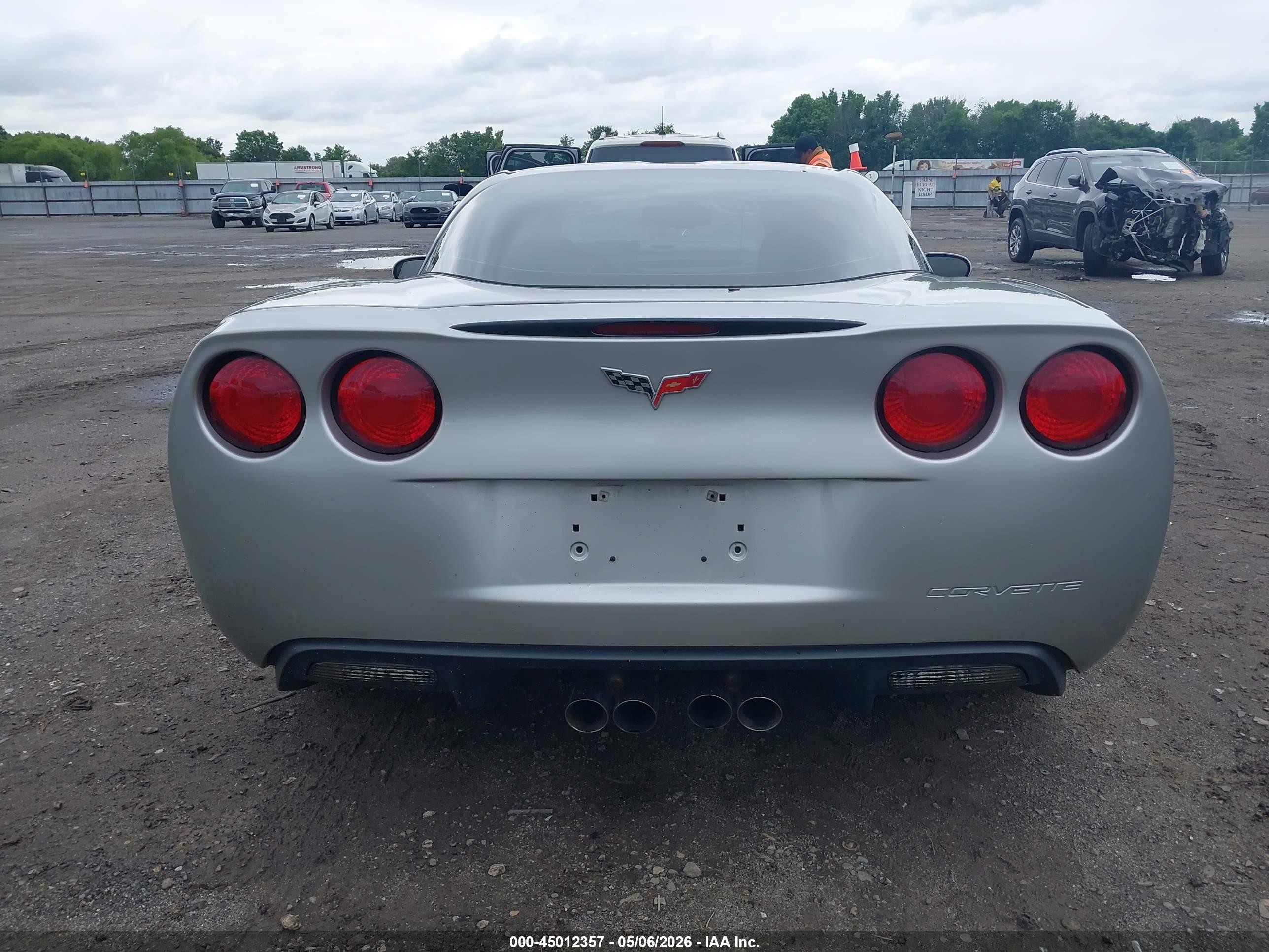 2006 Chevrolet Corvette   Silver vin: 1G1YY25U565118858