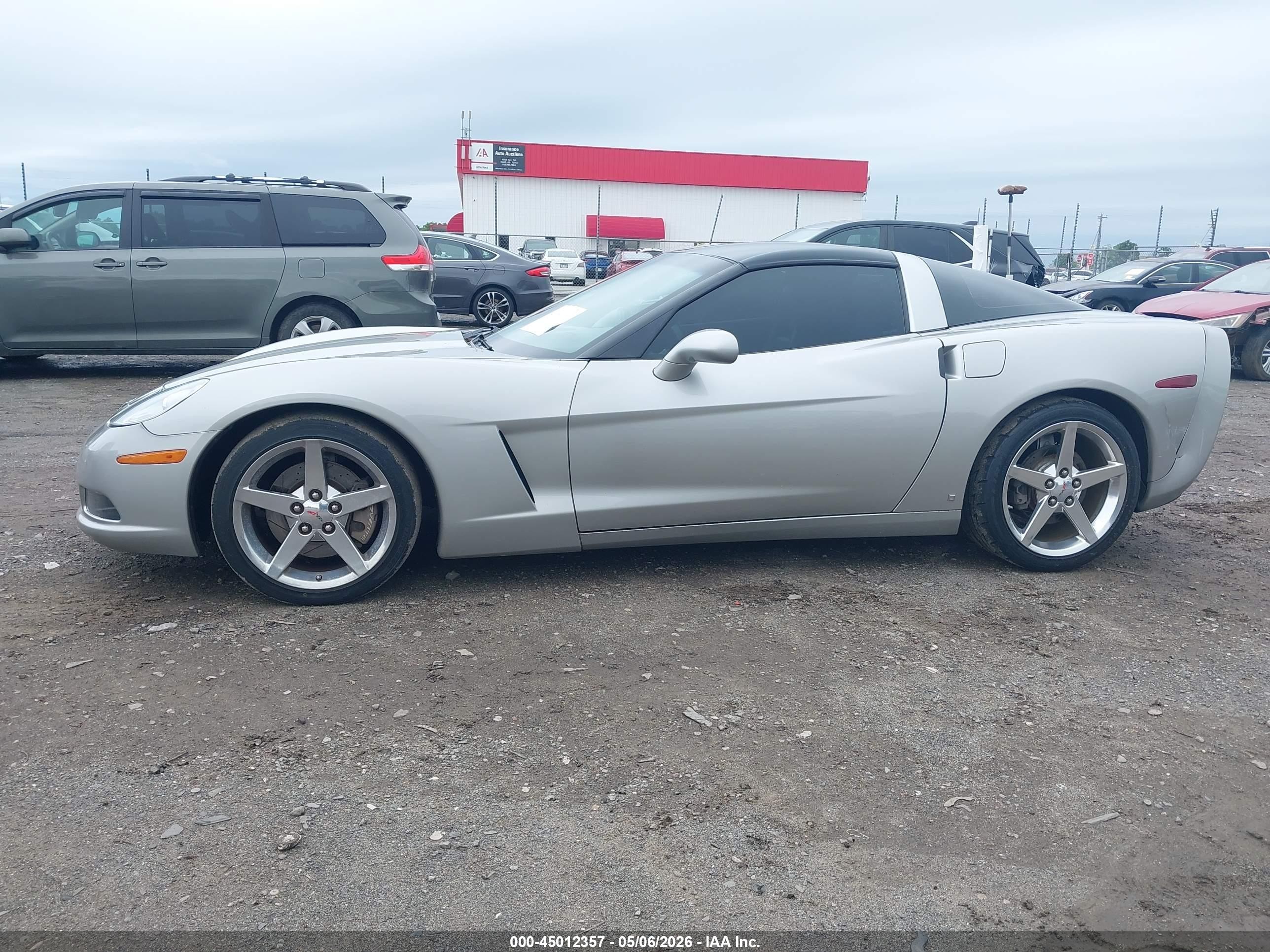 2006 Chevrolet Corvette   Silver vin: 1G1YY25U565118858