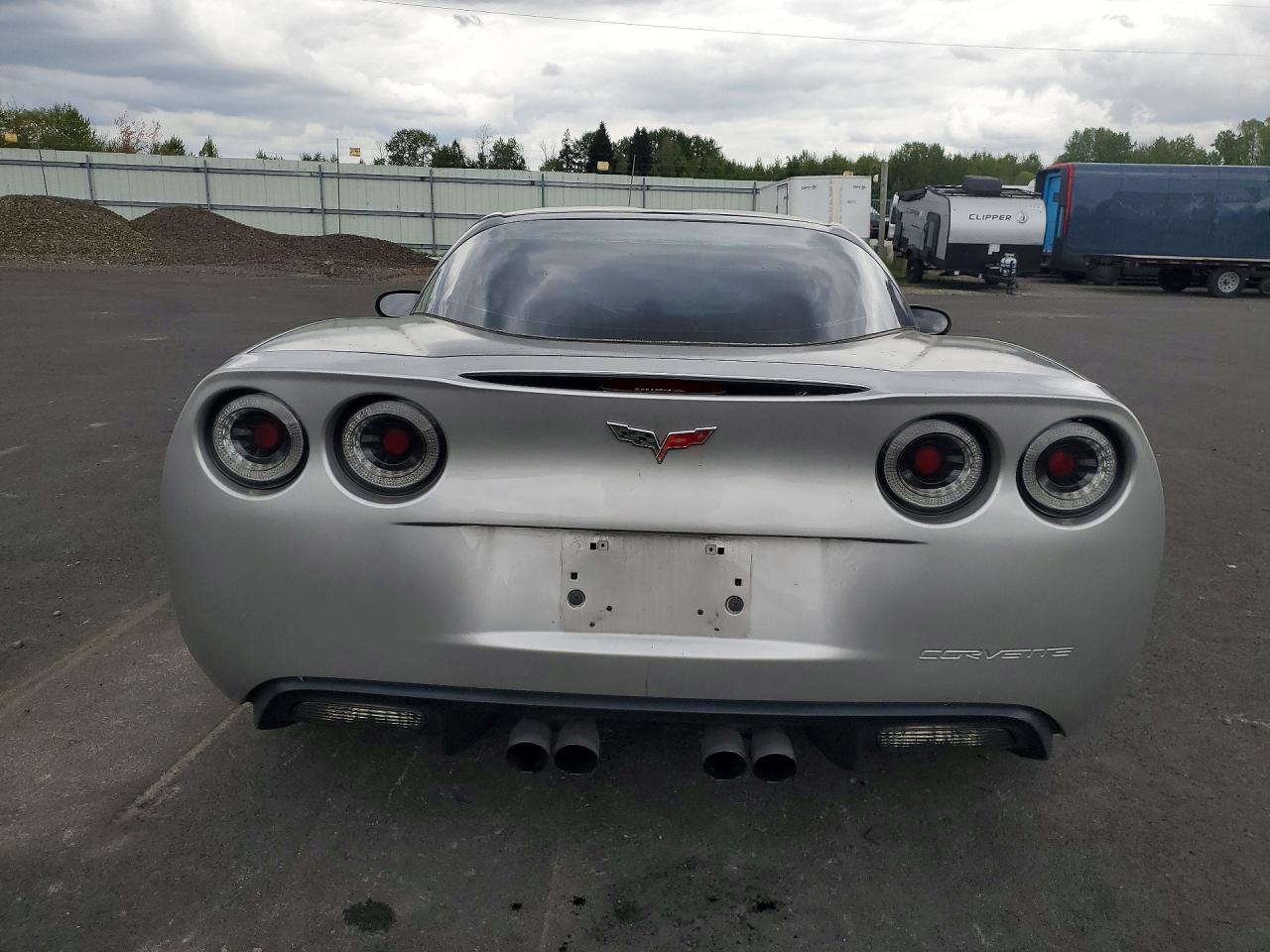 2006 Chevrolet Corvette Silver vin: 1G1YY25U565130802