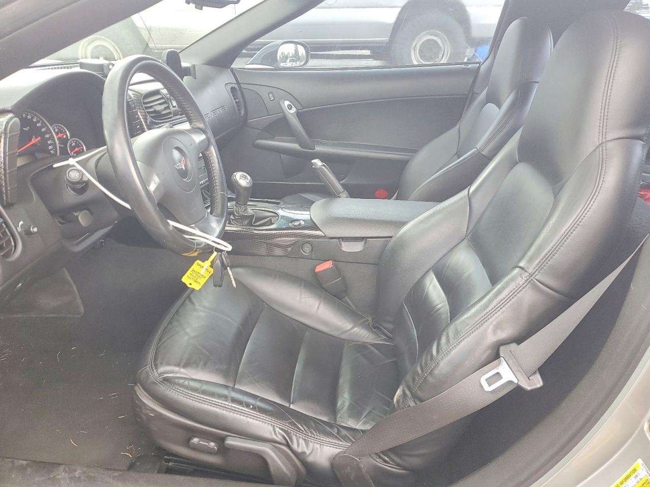 2006 Chevrolet Corvette Silver vin: 1G1YY25U565130802