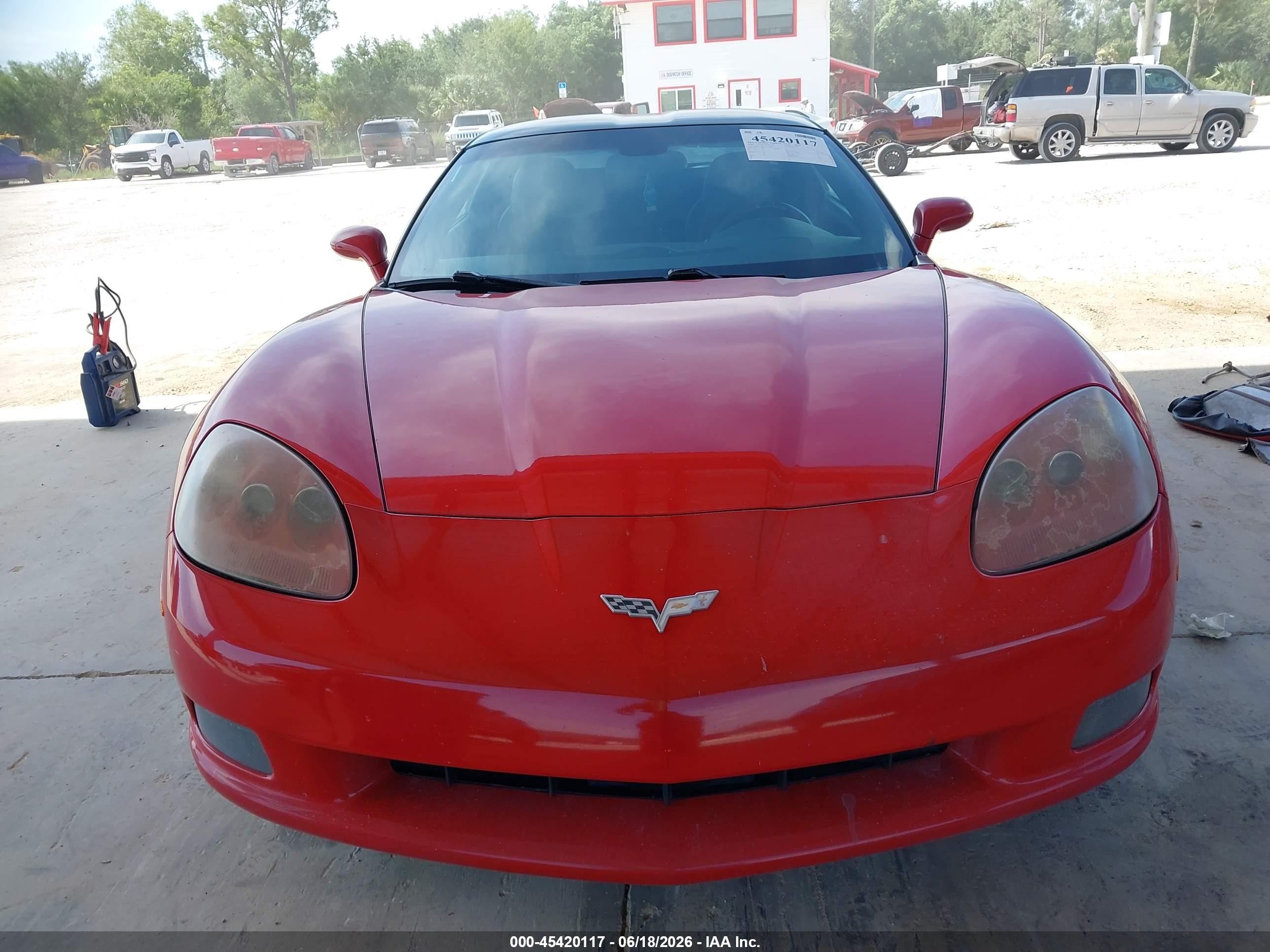 2006 Chevrolet Corvette   Красный vin: 1G1YY25U965133931