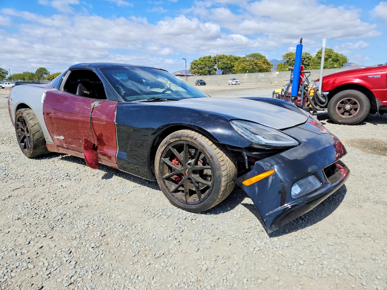 2006 Chevrolet Corvette Two Tone vin: 1G1YY25UX65123165