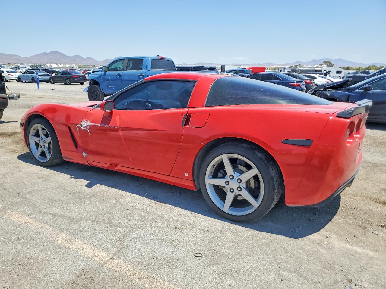 2007 Chevrolet Corvette Red vin: 1G1YY25UX75136290