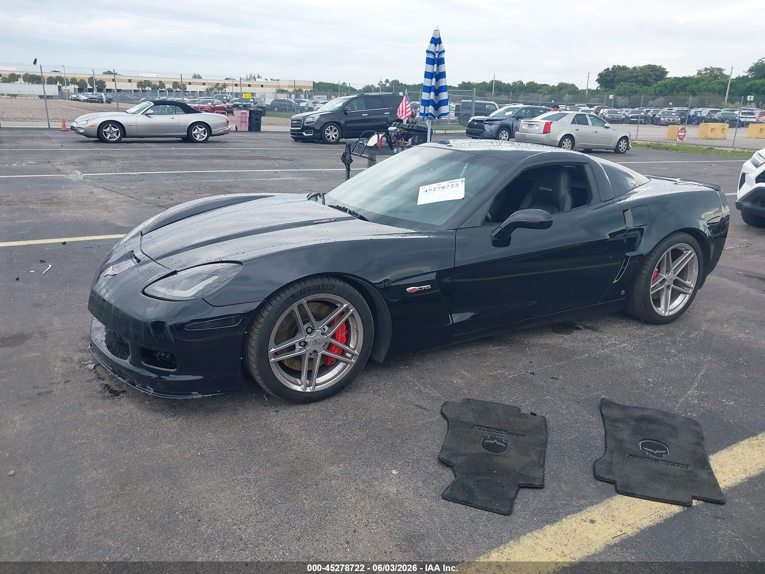 2007 Chevrolet Corvette Z06 Hardtop Black vin: 1G1YY26E075119280