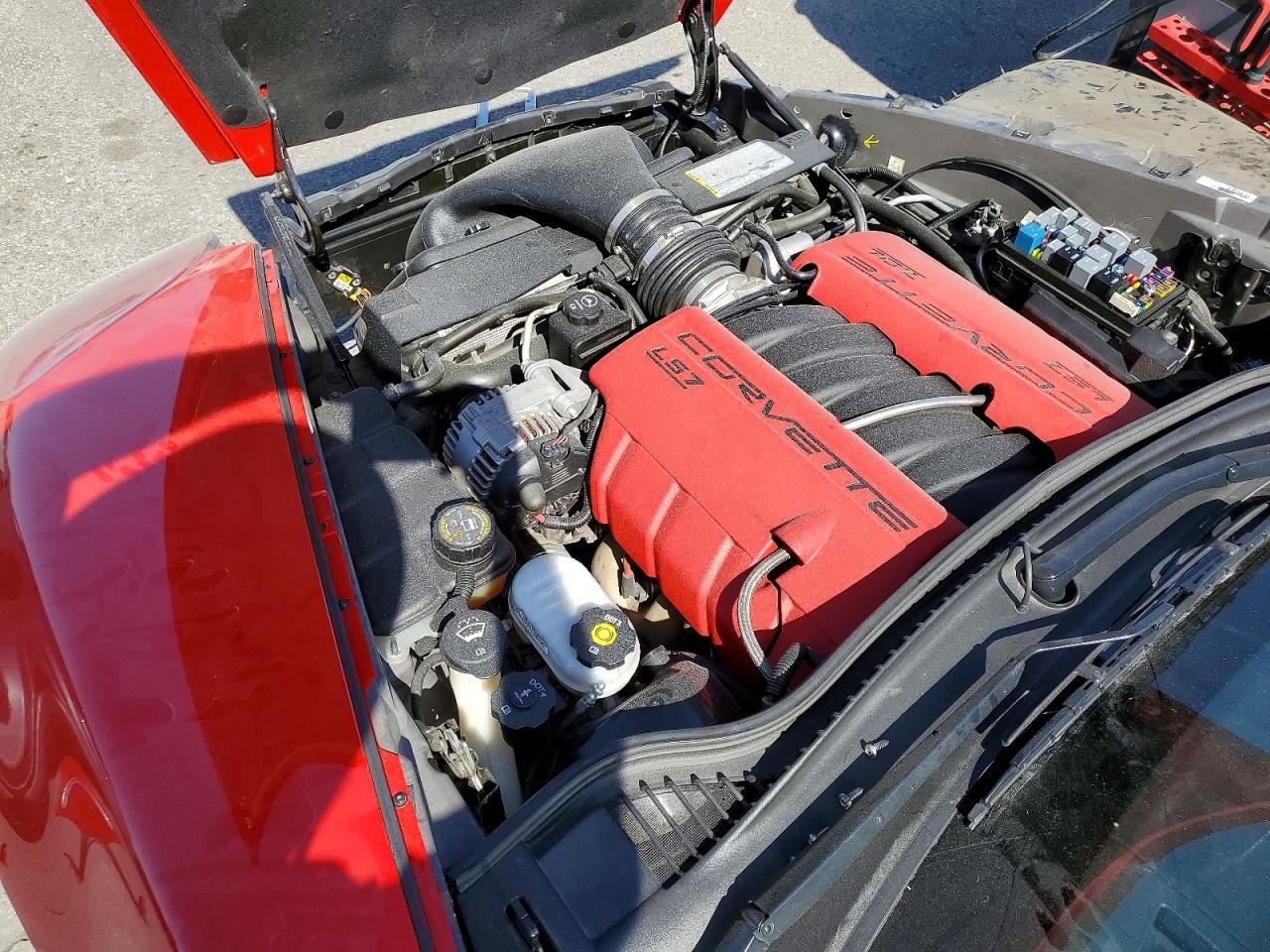 2006 Chevrolet Corvette Z06 Red vin: 1G1YY26E265126200