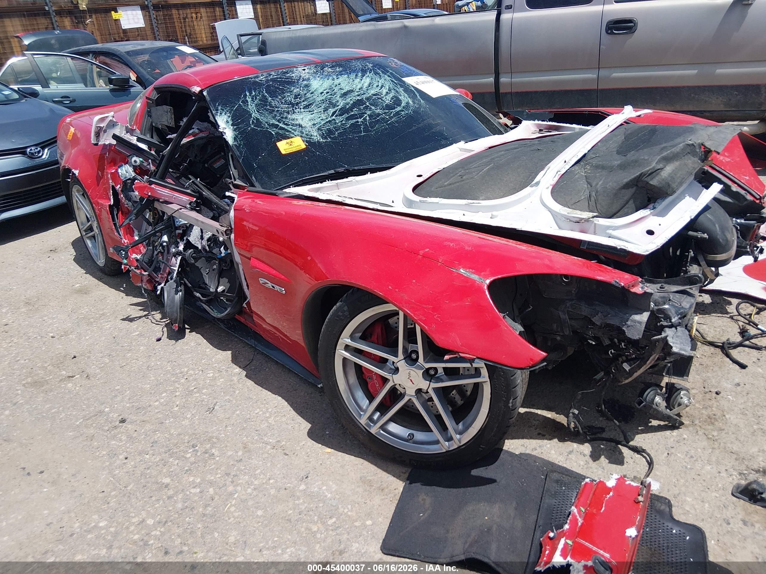 2007 Chevrolet Corvette Z06 Hardtop Red vin: 1G1YY26E375102263