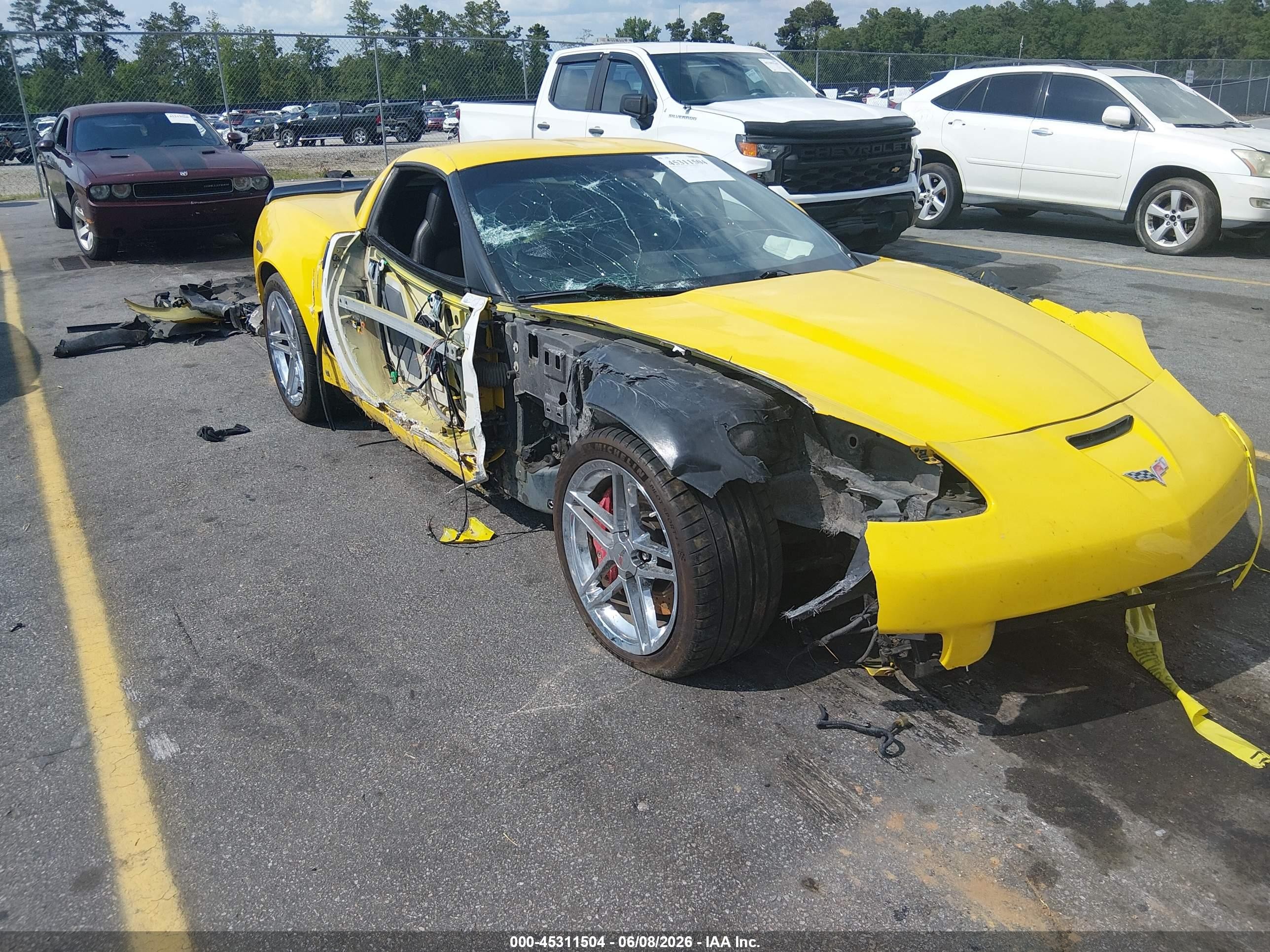 2008 Chevrolet Corvette Z06 Hardtop Yellow vin: 1G1YY26EX85108854