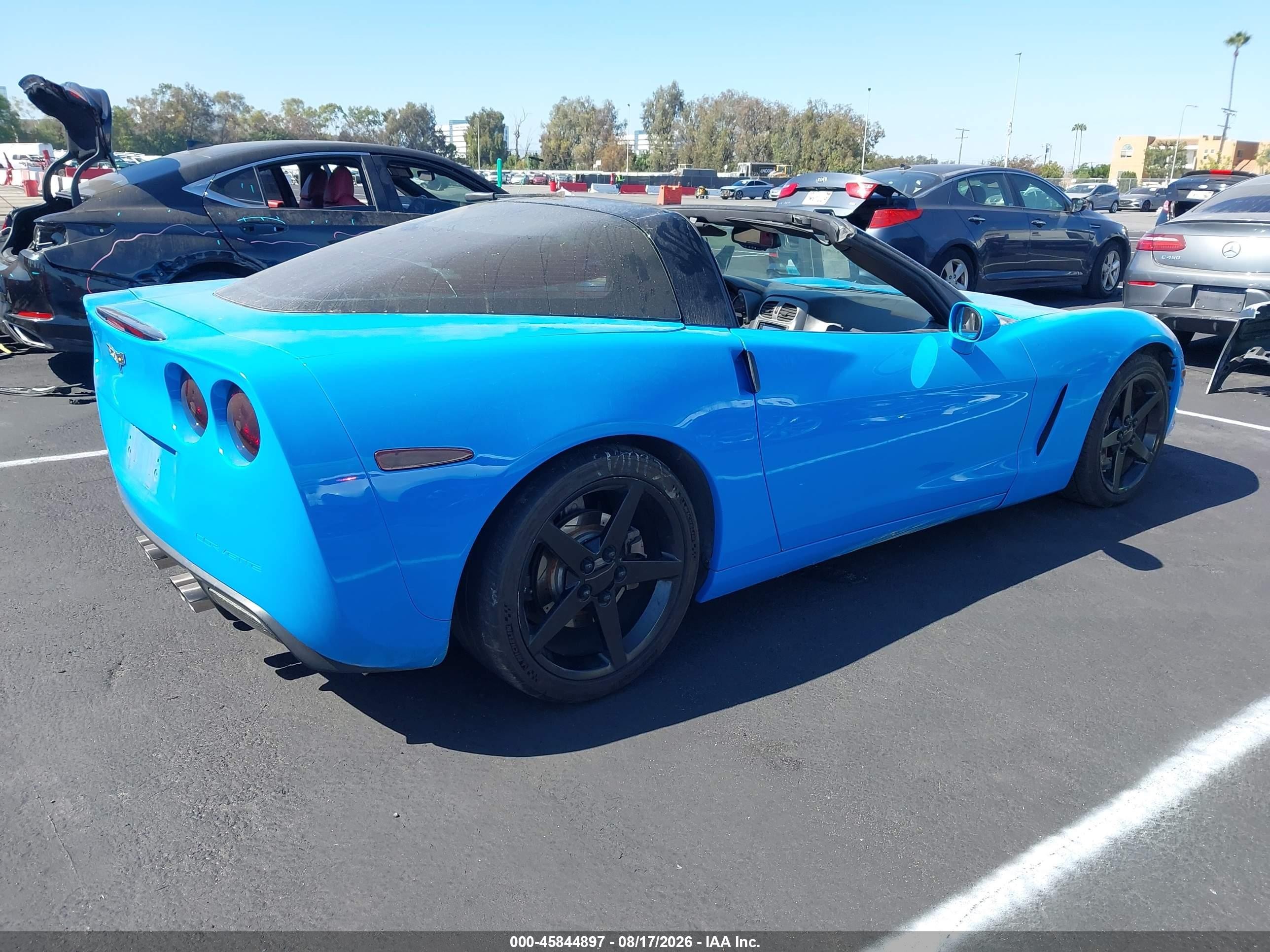 2006 Chevrolet Corvette Blue vin: 1G1YY26U065112352
