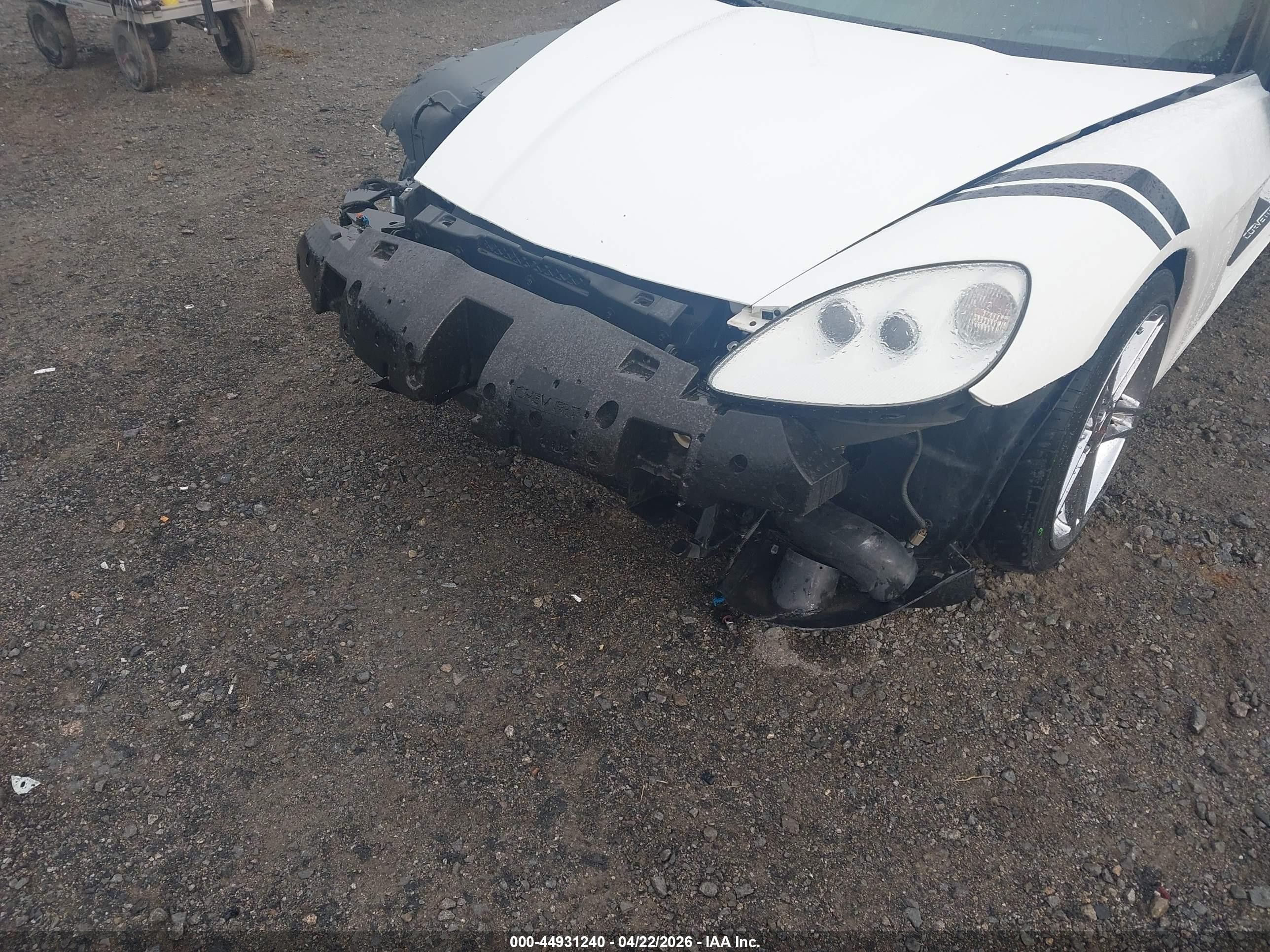 2007 Chevrolet Corvette   White vin: 1G1YY26U075114572