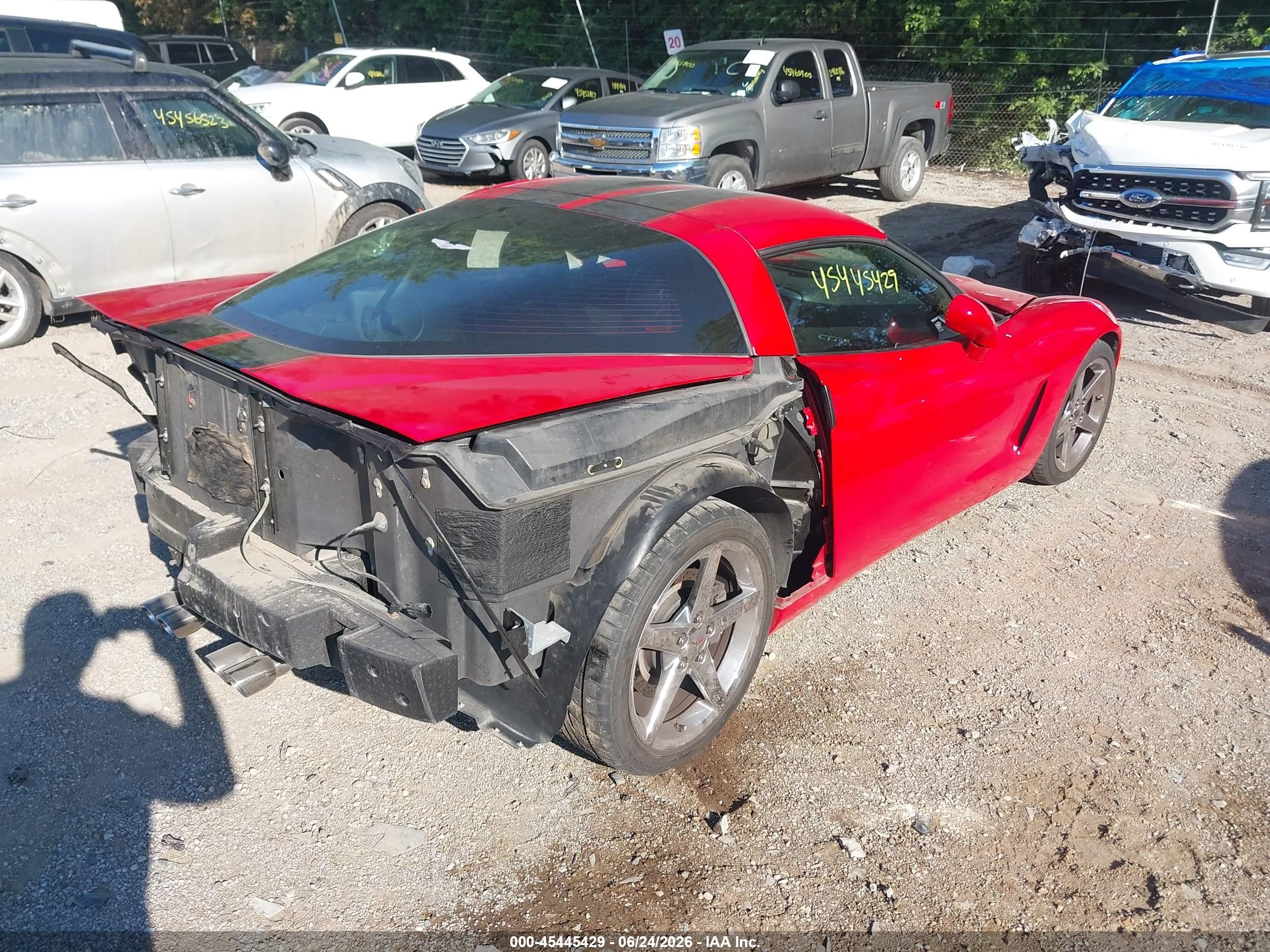 2007 Chevrolet Corvette   Red vin: 1G1YY26U175129288
