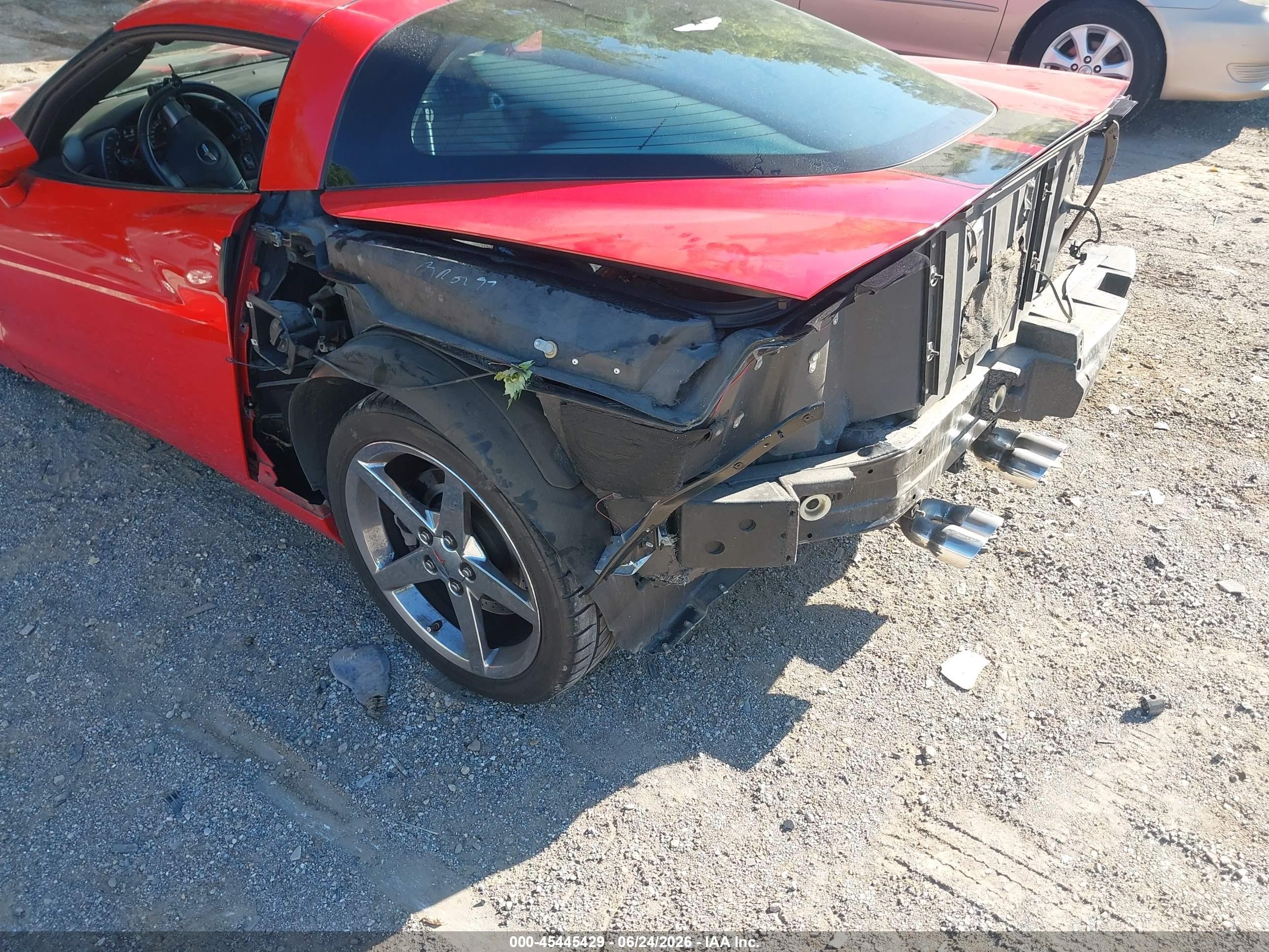 2007 Chevrolet Corvette   Red vin: 1G1YY26U175129288