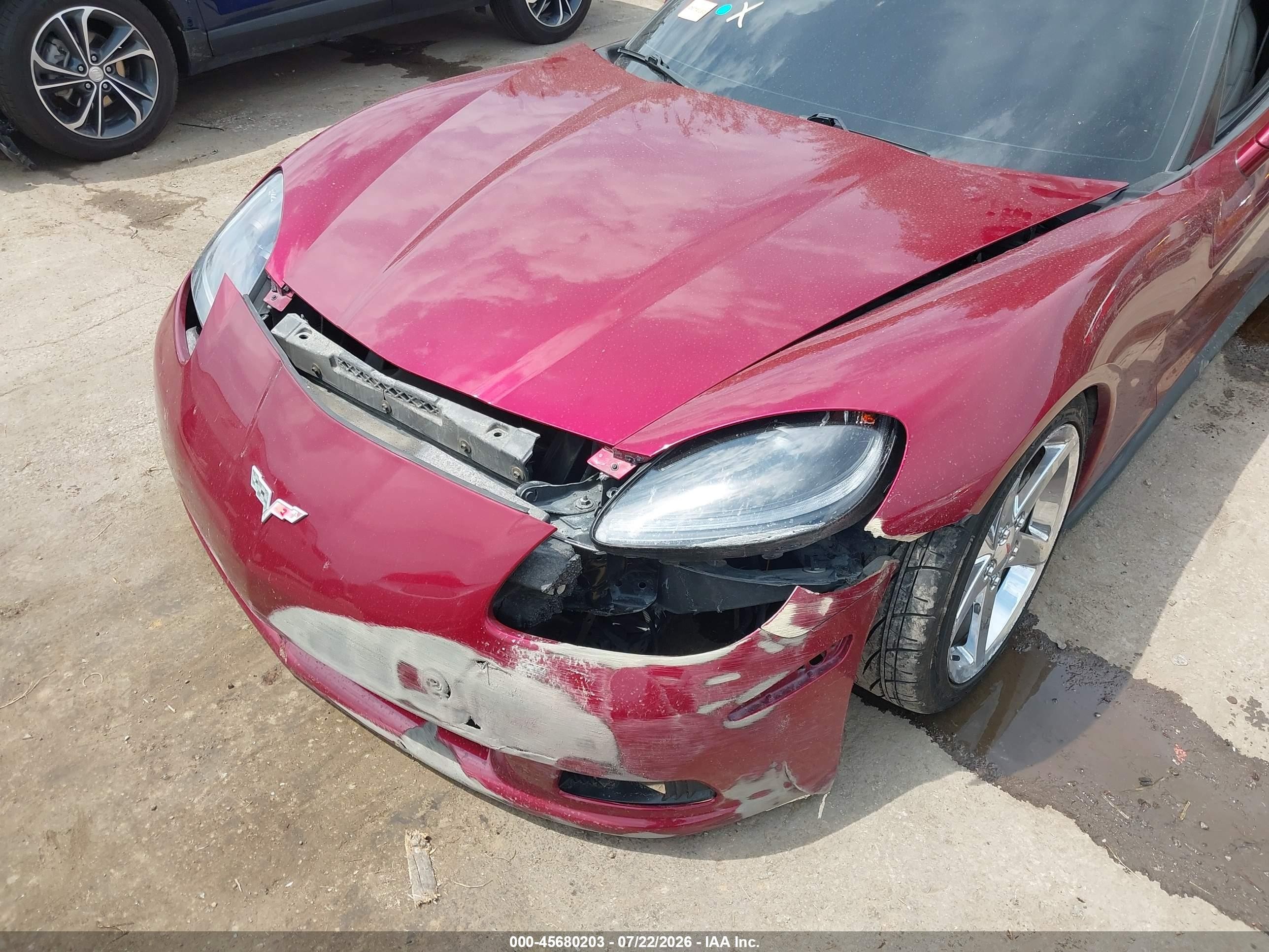 2006 Chevrolet Corvette   Red vin: 1G1YY26U265129265