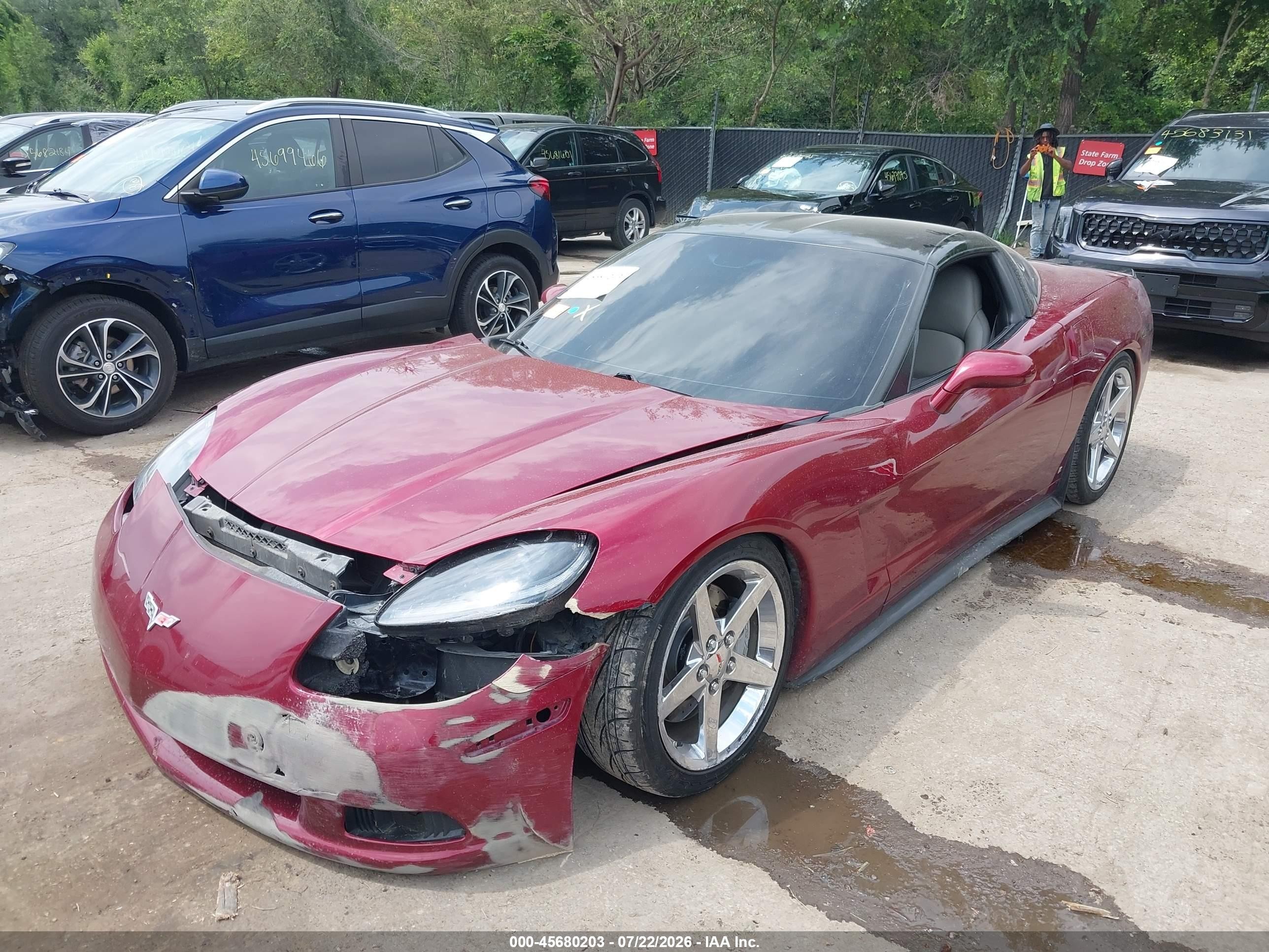 2006 Chevrolet Corvette   Red vin: 1G1YY26U265129265