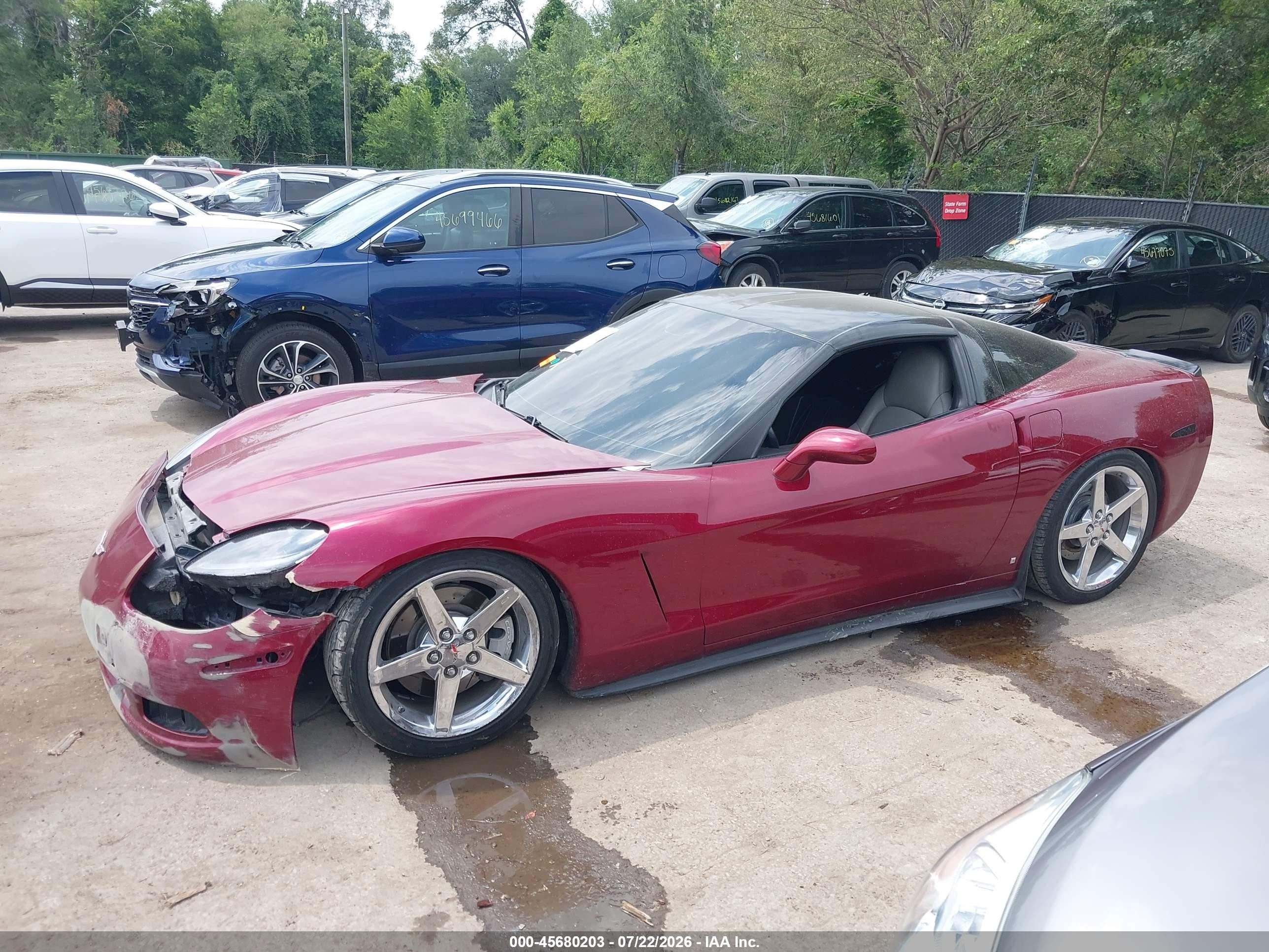 2006 Chevrolet Corvette   Red vin: 1G1YY26U265129265