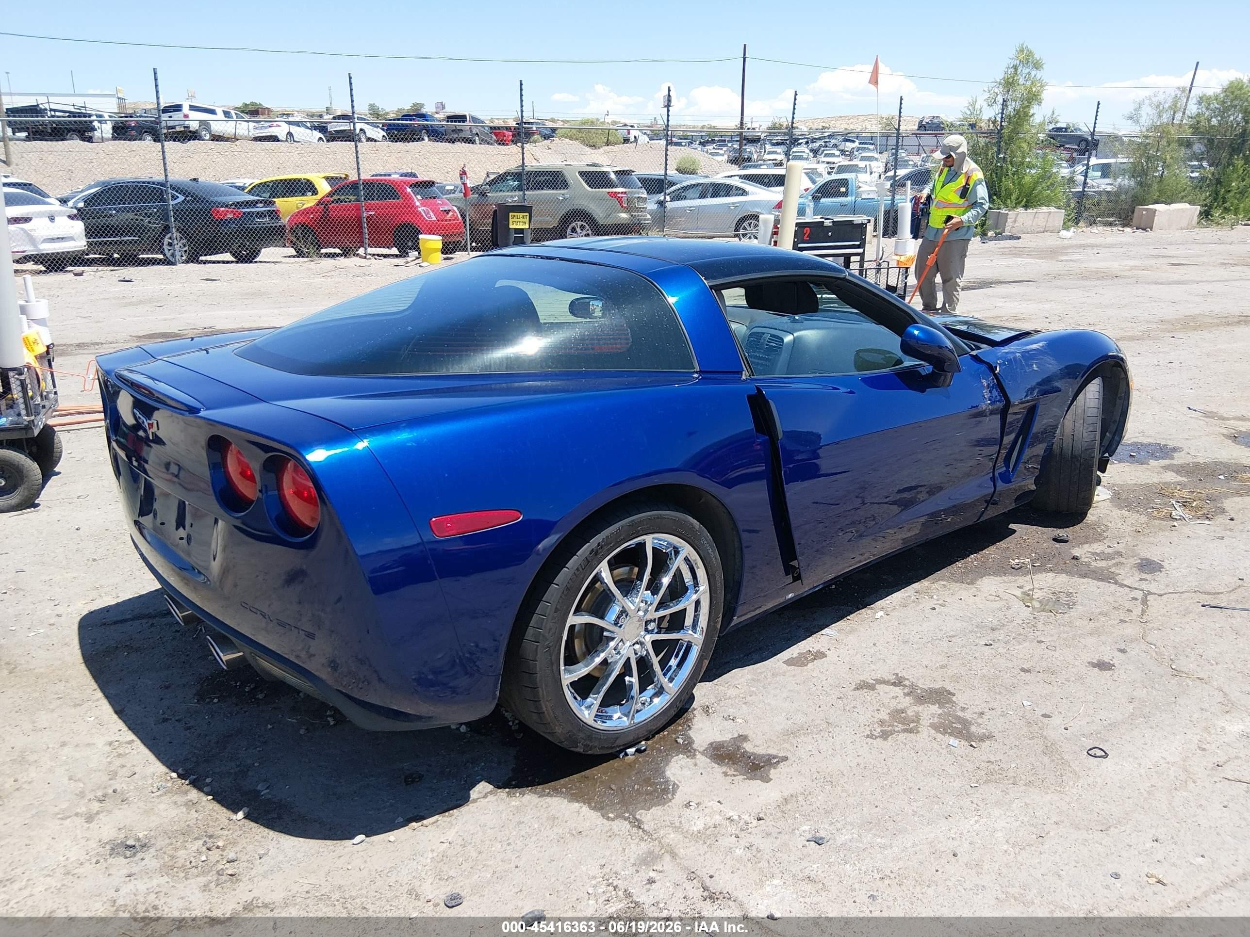 2006 Chevrolet Corvette   Blue vin: 1G1YY26U365126469