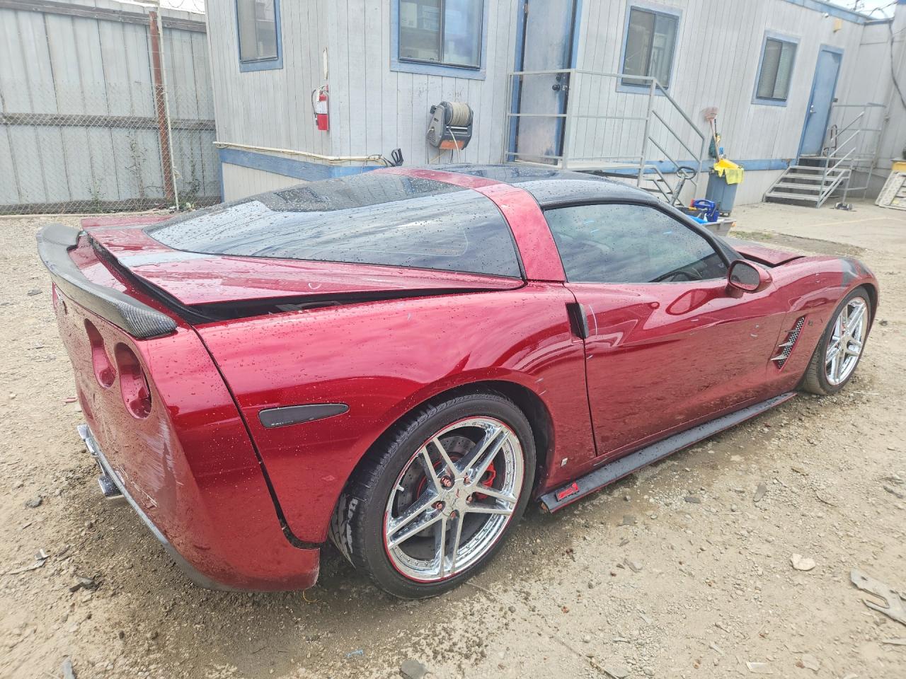 2007 Chevrolet Corvette Burgundy vin: 1G1YY26U375110175