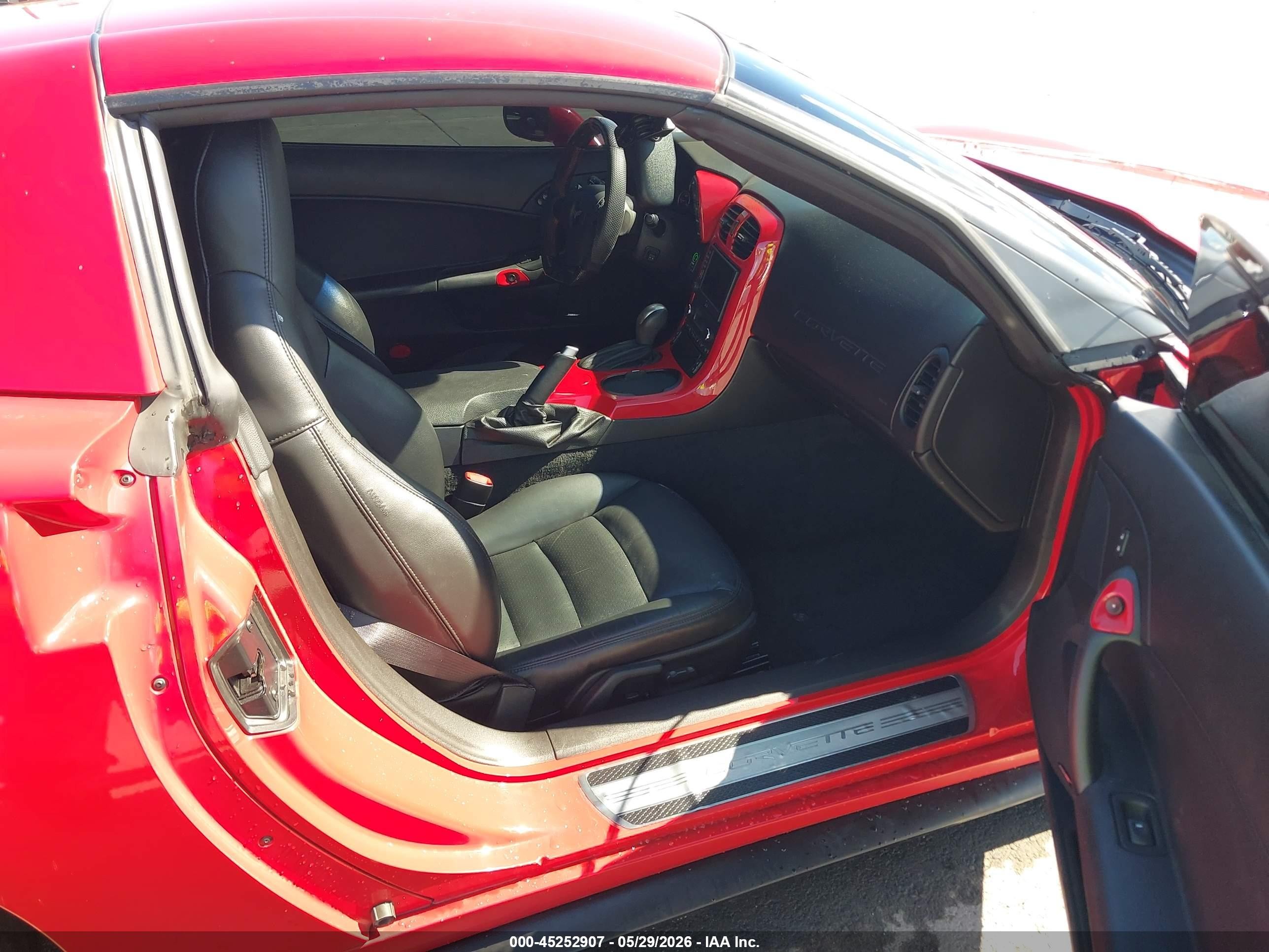 2007 Chevrolet Corvette Red vin: 1G1YY26U375128028