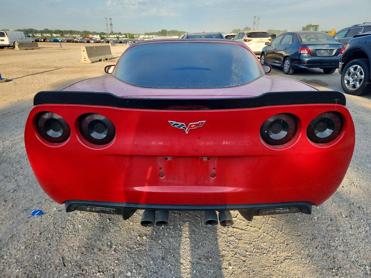 2006 Chevrolet Corvette Red vin: 1G1YY26U465100642