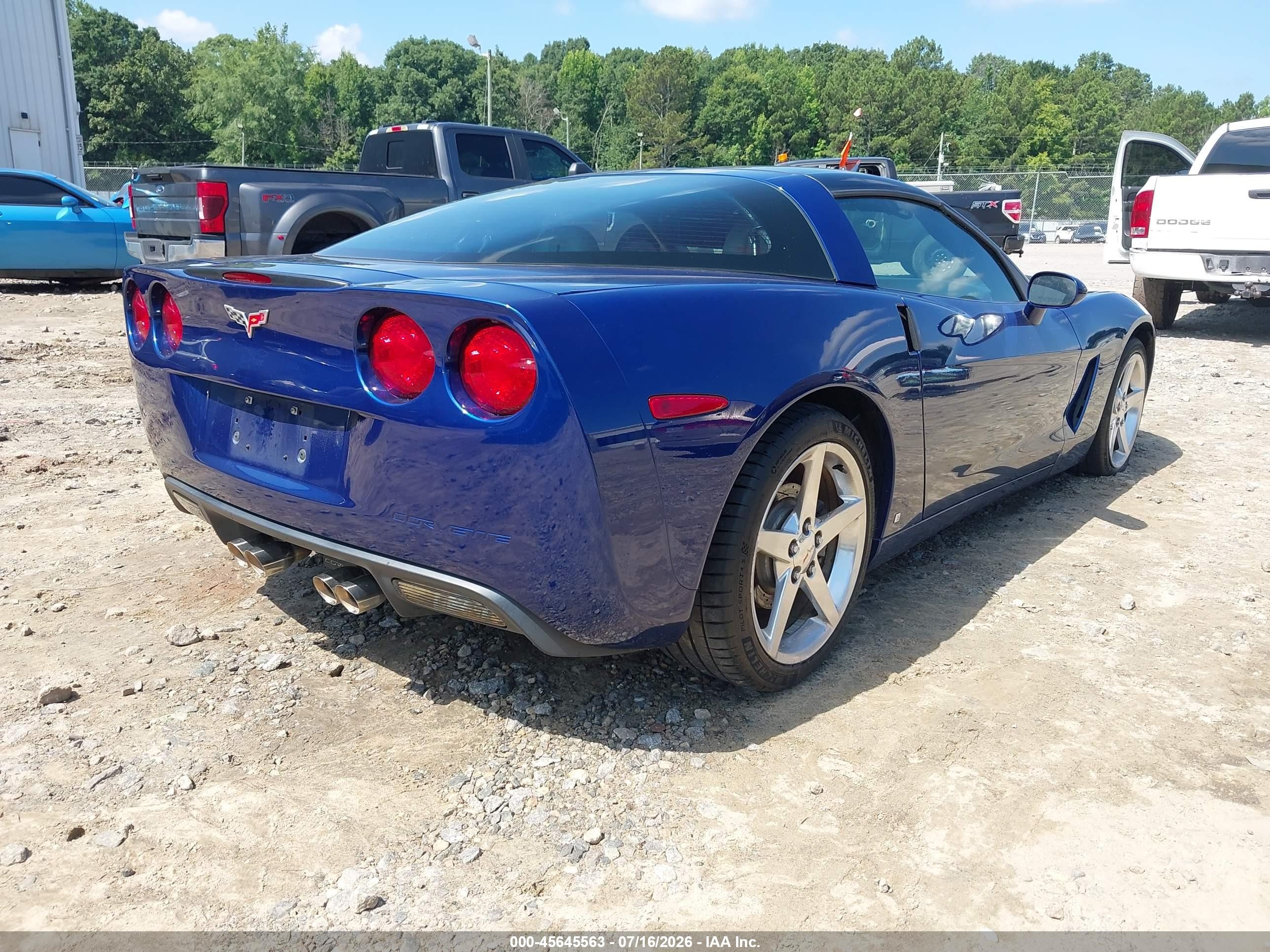 2006 Chevrolet Corvette   Blue vin: 1G1YY26U465131390