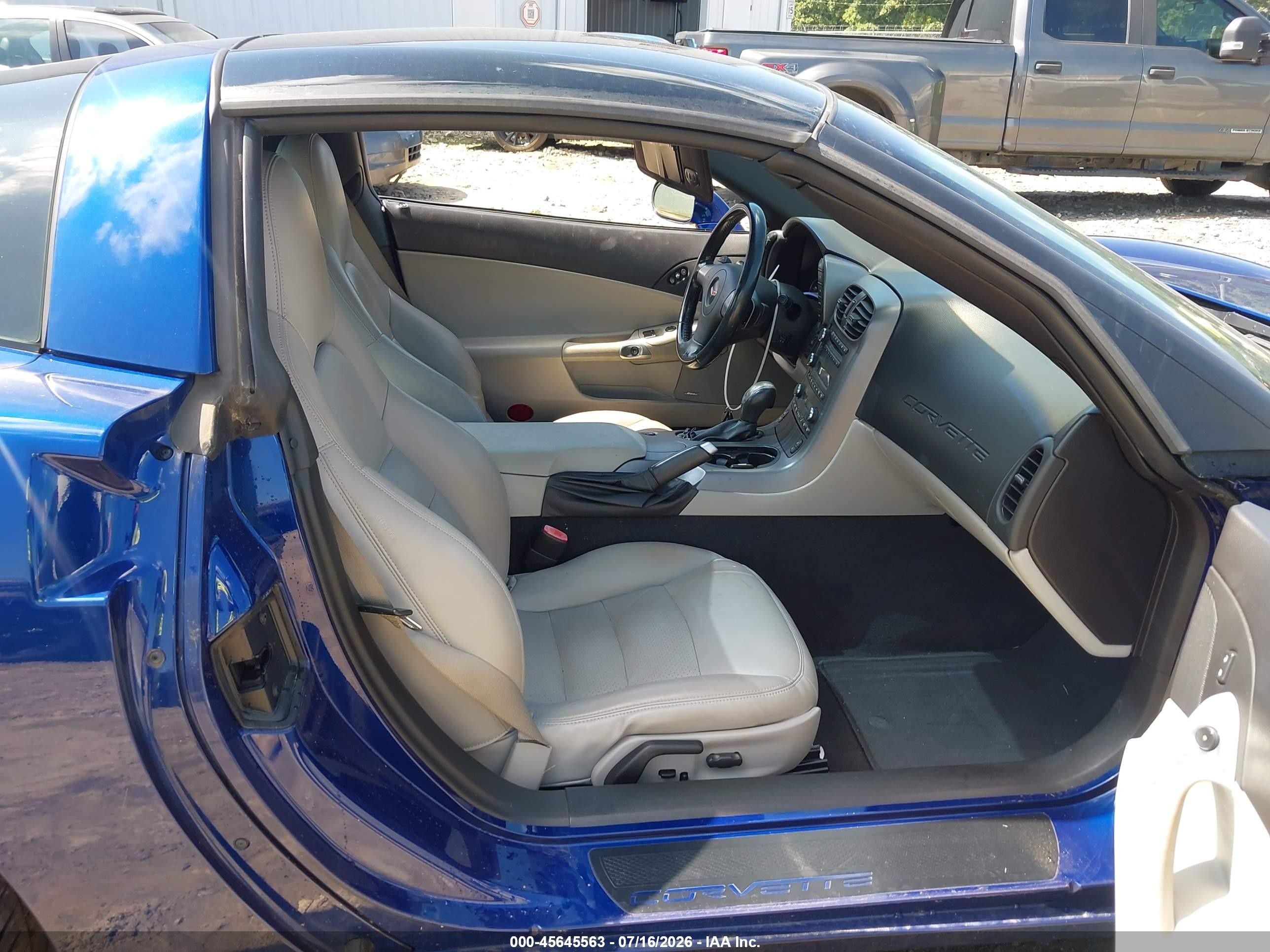 2006 Chevrolet Corvette   Blue vin: 1G1YY26U465131390