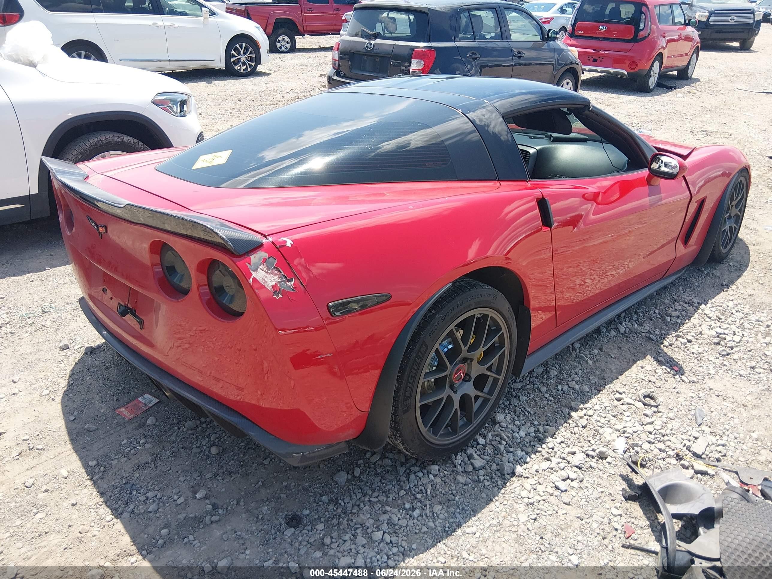 2006 Chevrolet Corvette Red vin: 1G1YY26U565121323