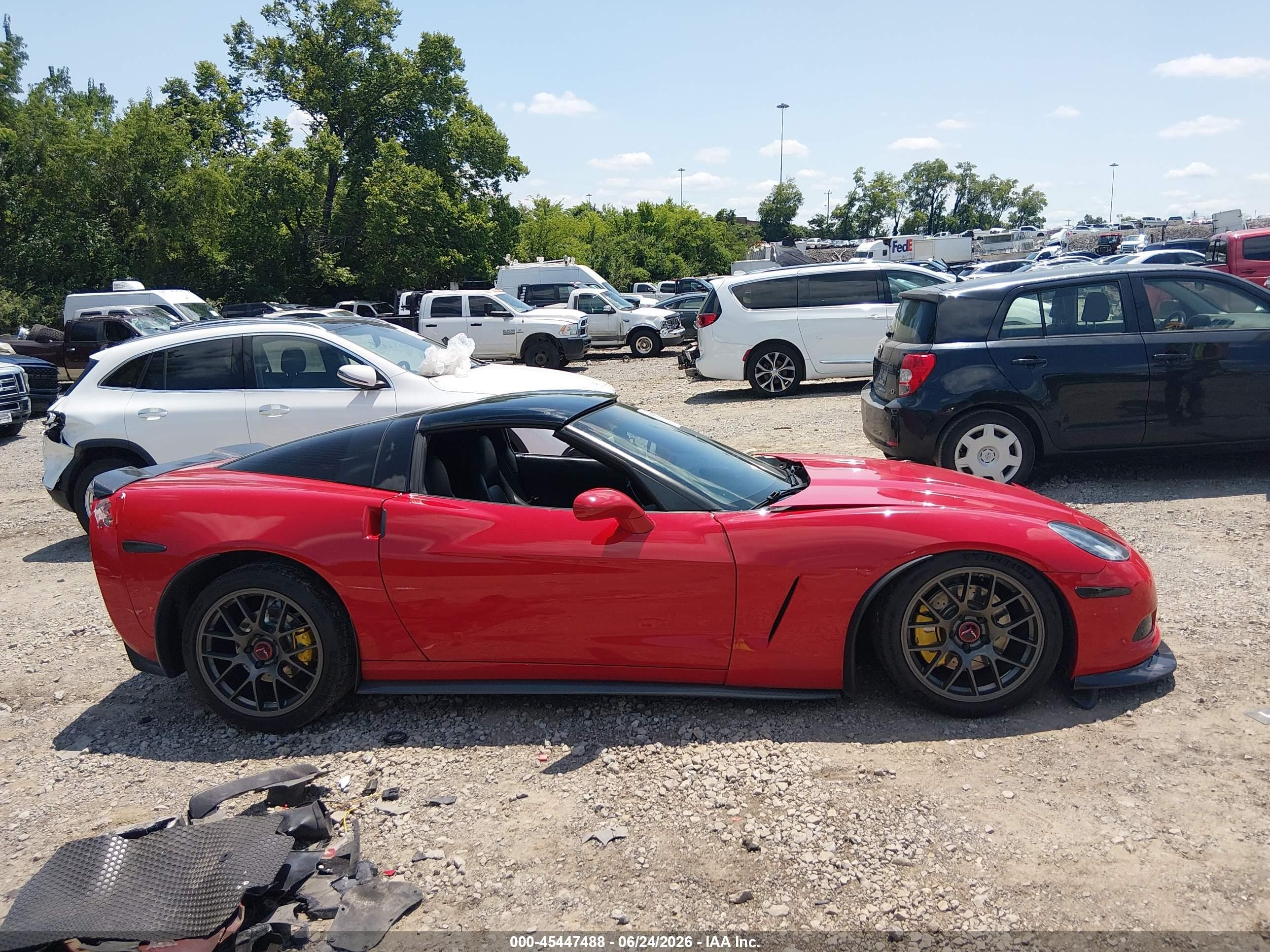 2006 Chevrolet Corvette Red vin: 1G1YY26U565121323