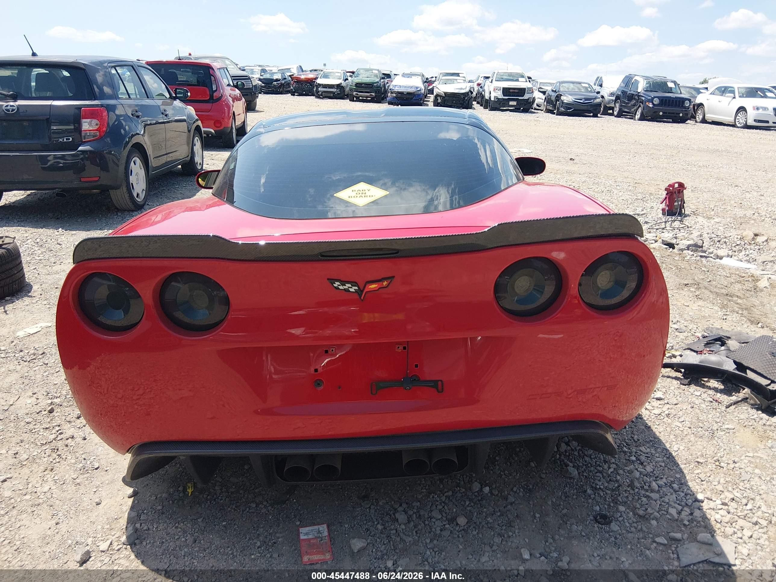 2006 Chevrolet Corvette Red vin: 1G1YY26U565121323
