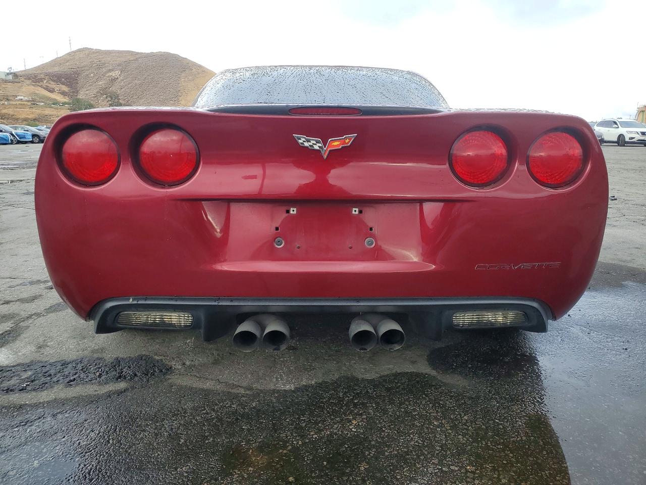 2007 Chevrolet Corvette Burgundy vin: 1G1YY26U675117184