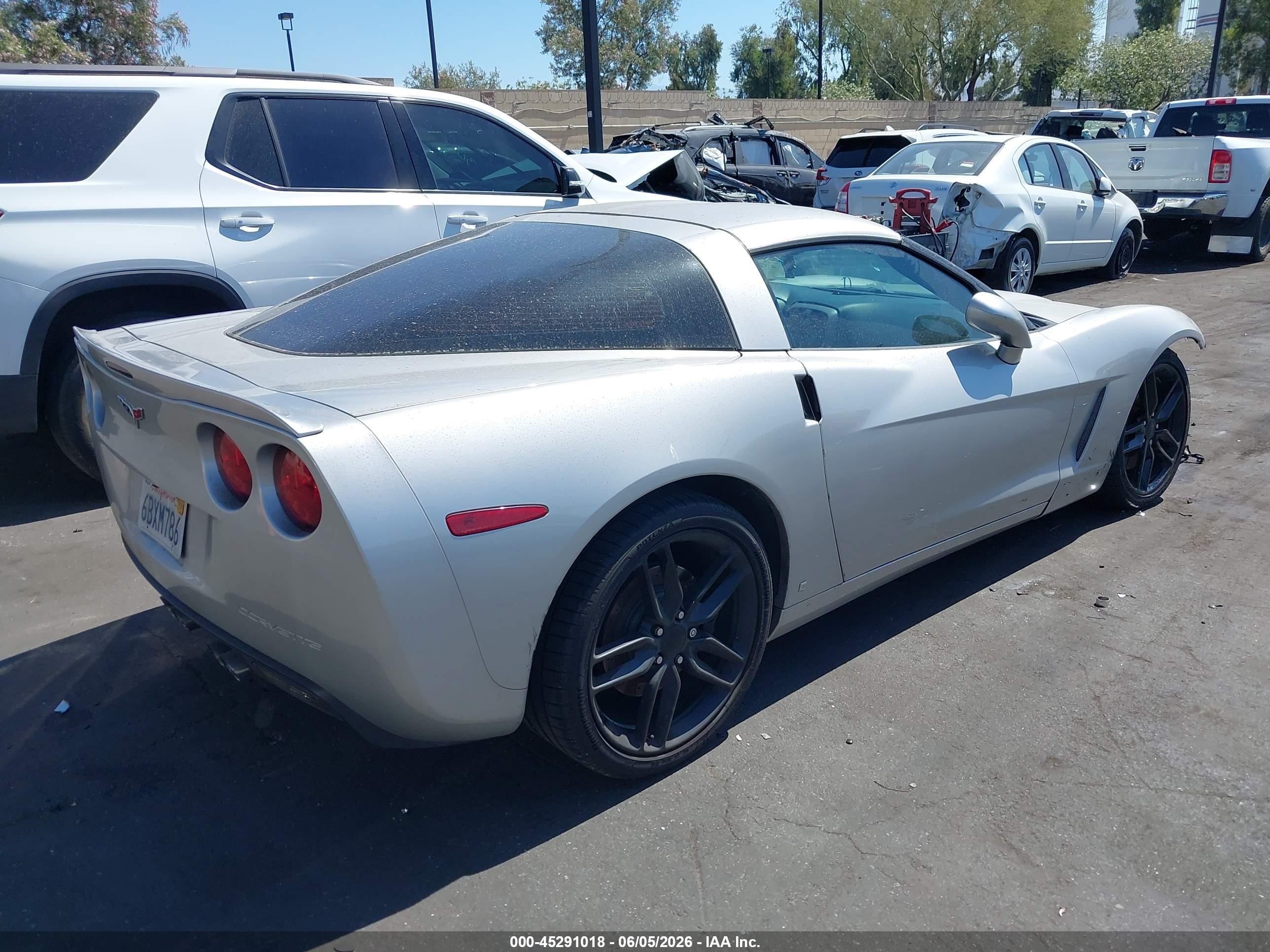 2007 Chevrolet Corvette   Silver vin: 1G1YY26U675127066