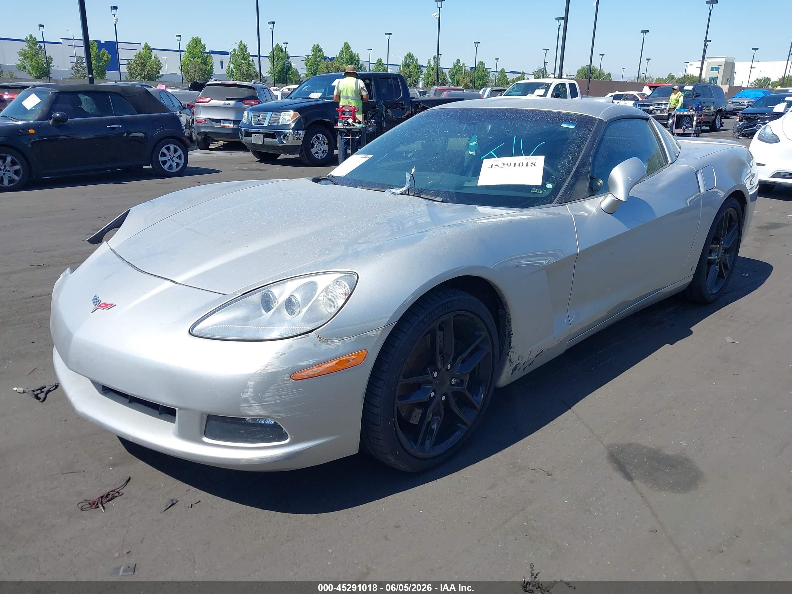 2007 Chevrolet Corvette   Silver vin: 1G1YY26U675127066