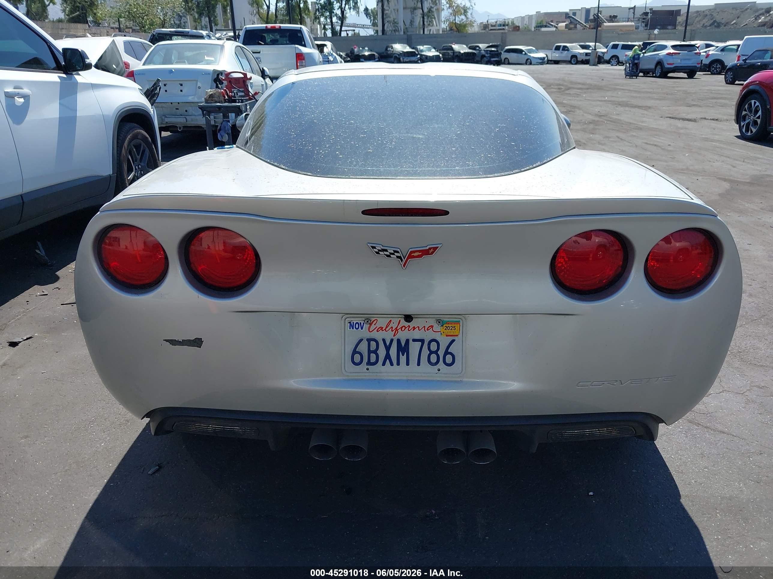 2007 Chevrolet Corvette   Silver vin: 1G1YY26U675127066