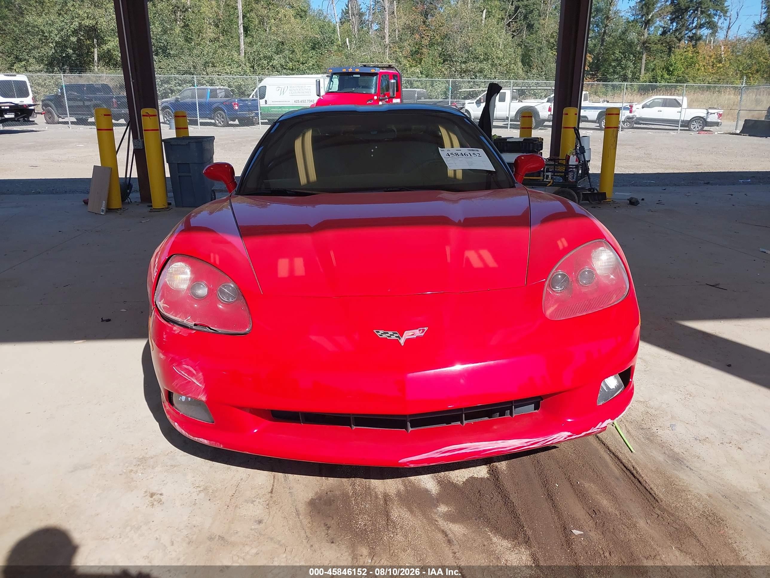 2007 Chevrolet Corvette   Red vin: 1G1YY26U775135225