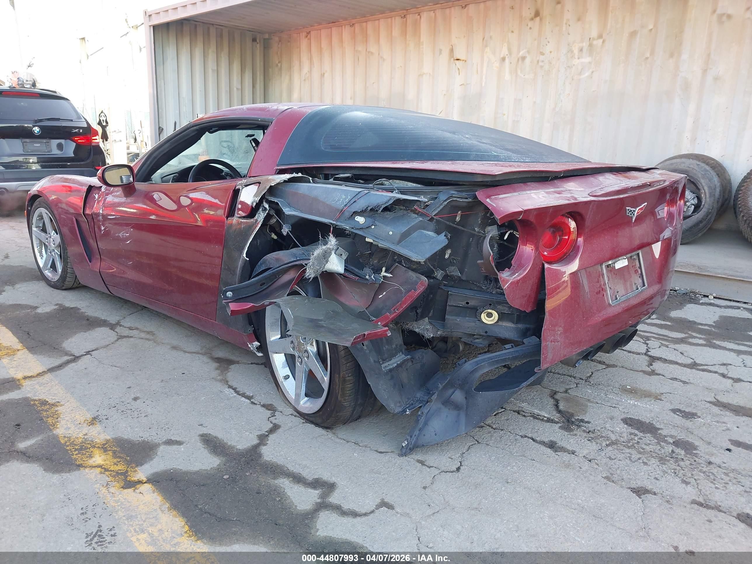 2006 Chevrolet Corvette   Red vin: 1G1YY26U965123219