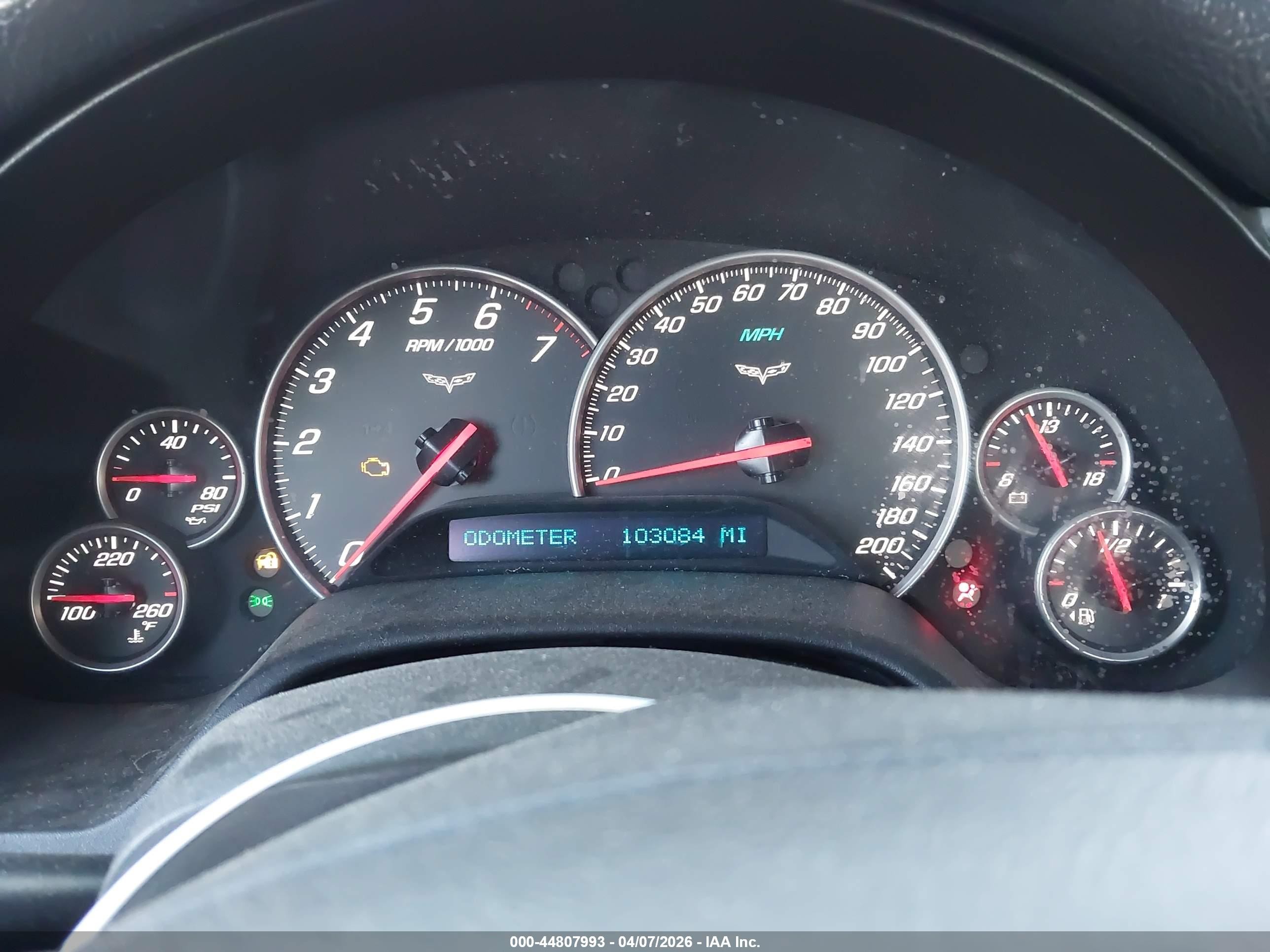 2006 Chevrolet Corvette   Red vin: 1G1YY26U965123219