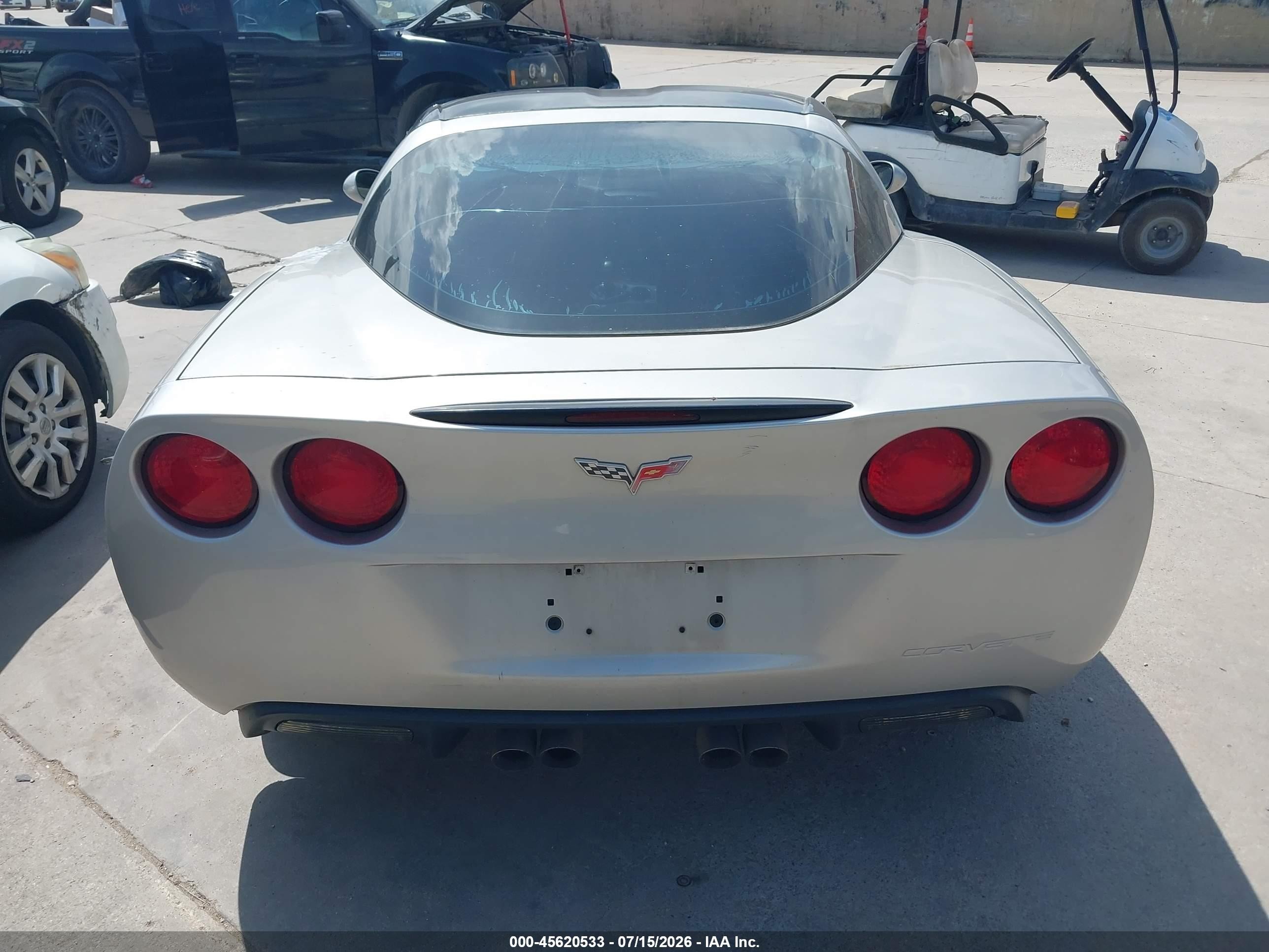 2007 Chevrolet Corvette   Silver vin: 1G1YY26U975101769