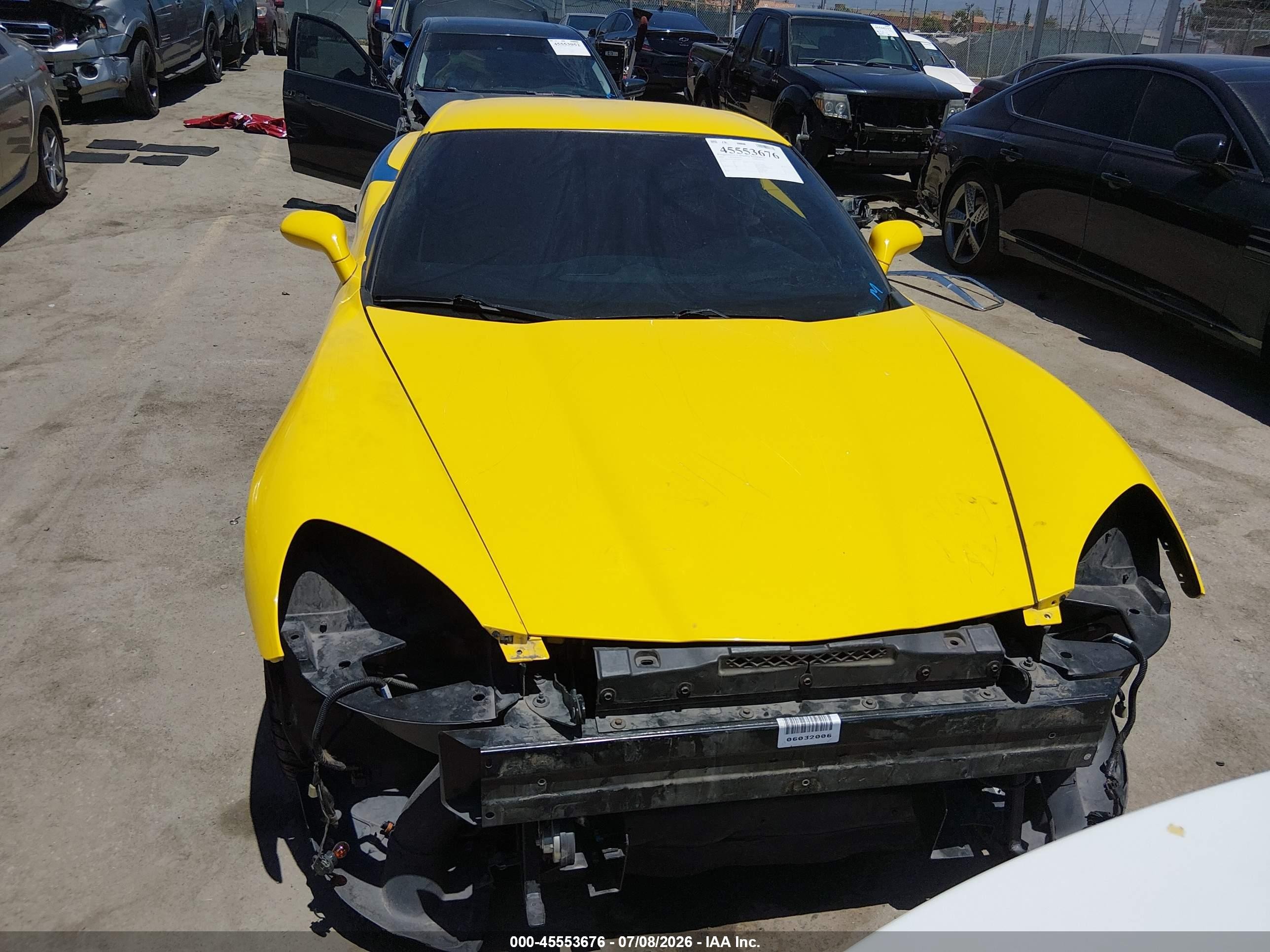 2006 Chevrolet Corvette   Желтый vin: 1G1YY26UX65129191